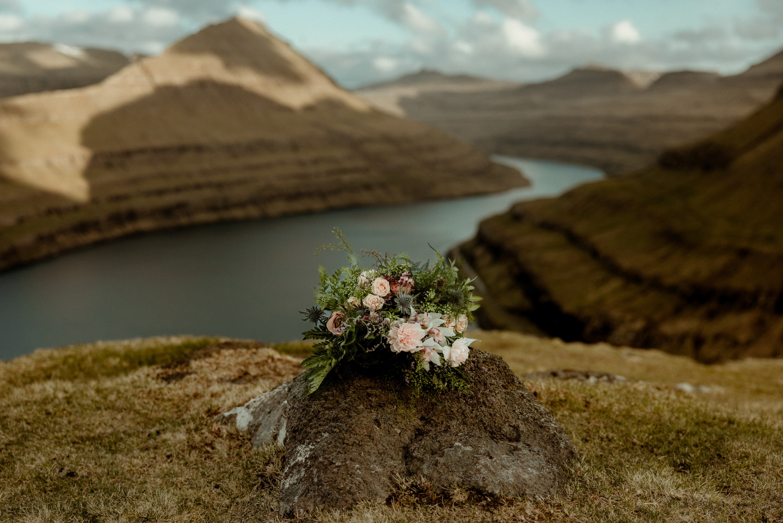 Faroe Islands elopement | Adventure wedding in Faroe Islands. Iceland elopement photographer & videographer