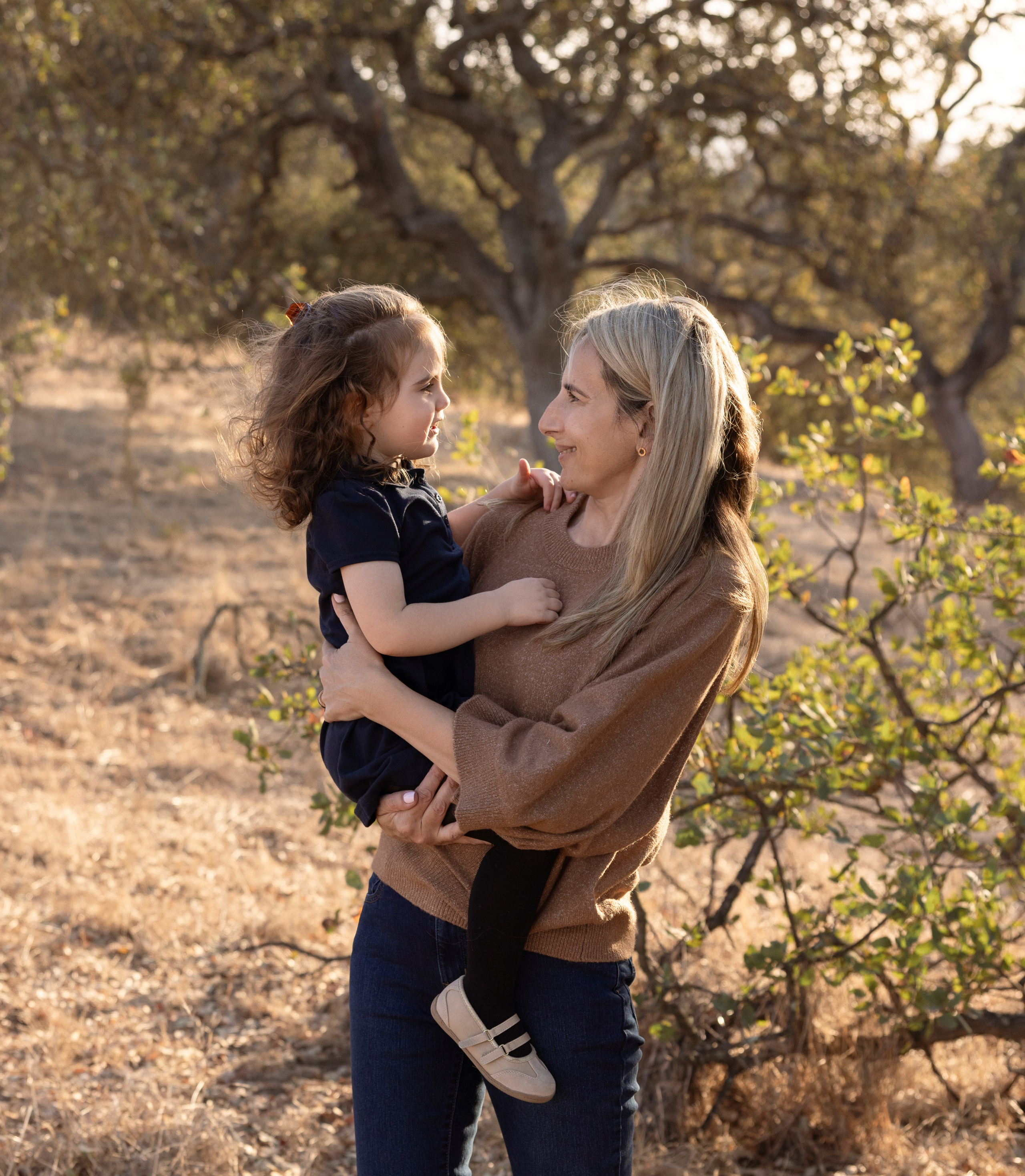 Under the Oaks. Levantera Photo San Francisco Bay Area Photographer Natalia