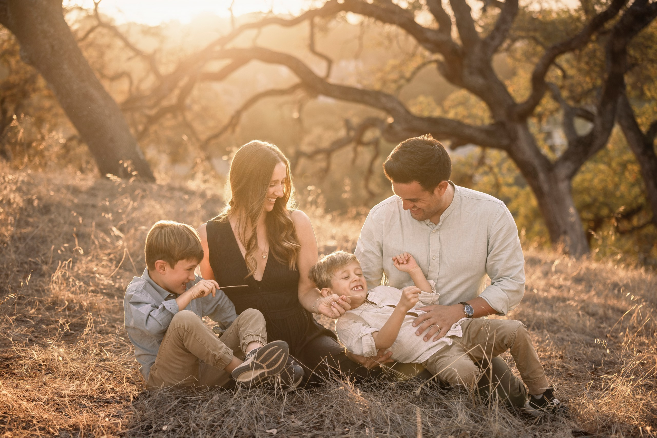 An Evening in Gold (Classic Family Session). Levantera Photo San Francisco Bay Area Photographer Natalia
