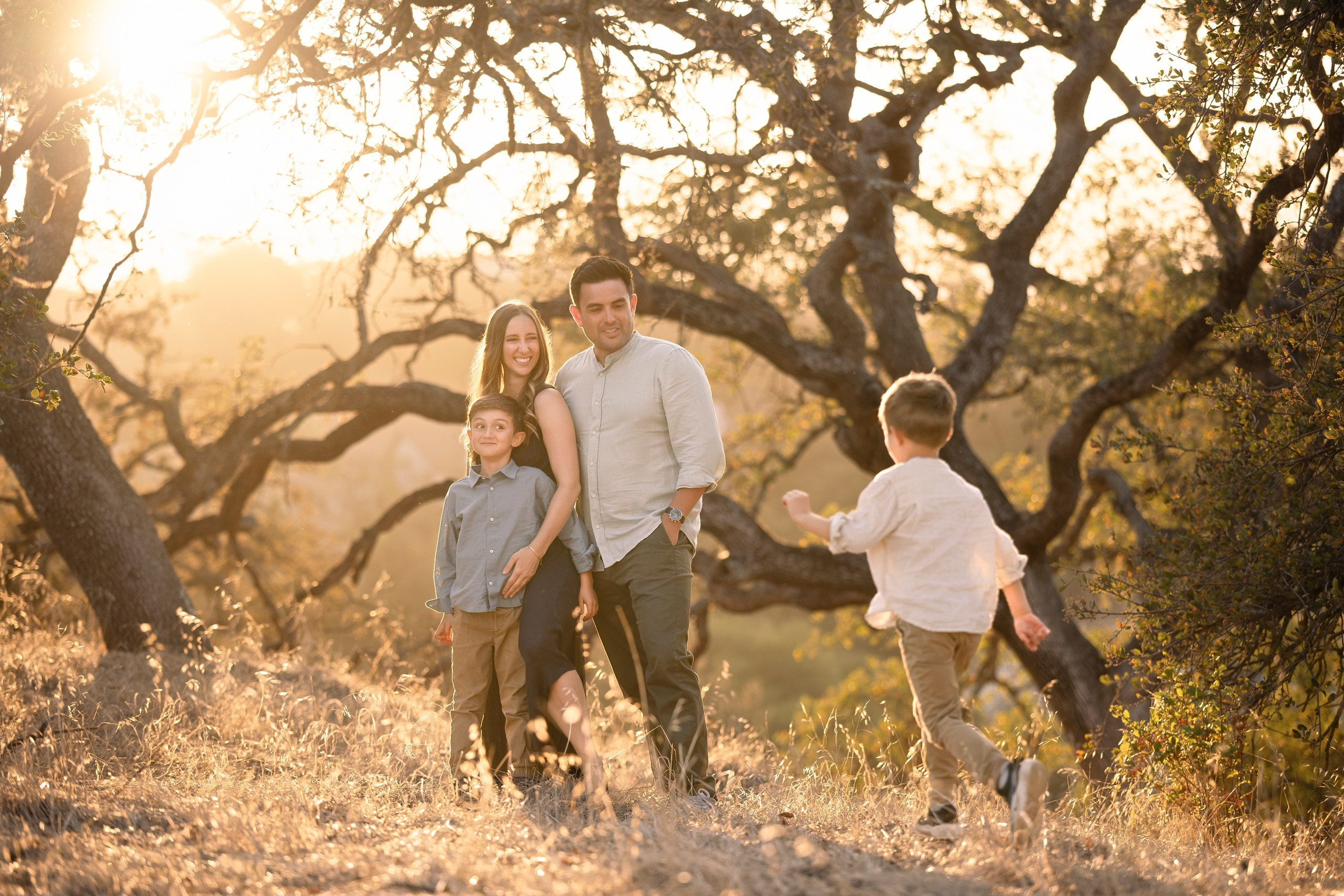 An Evening in Gold (Classic Family Session). Levantera Photo San Francisco Bay Area Photographer Natalia