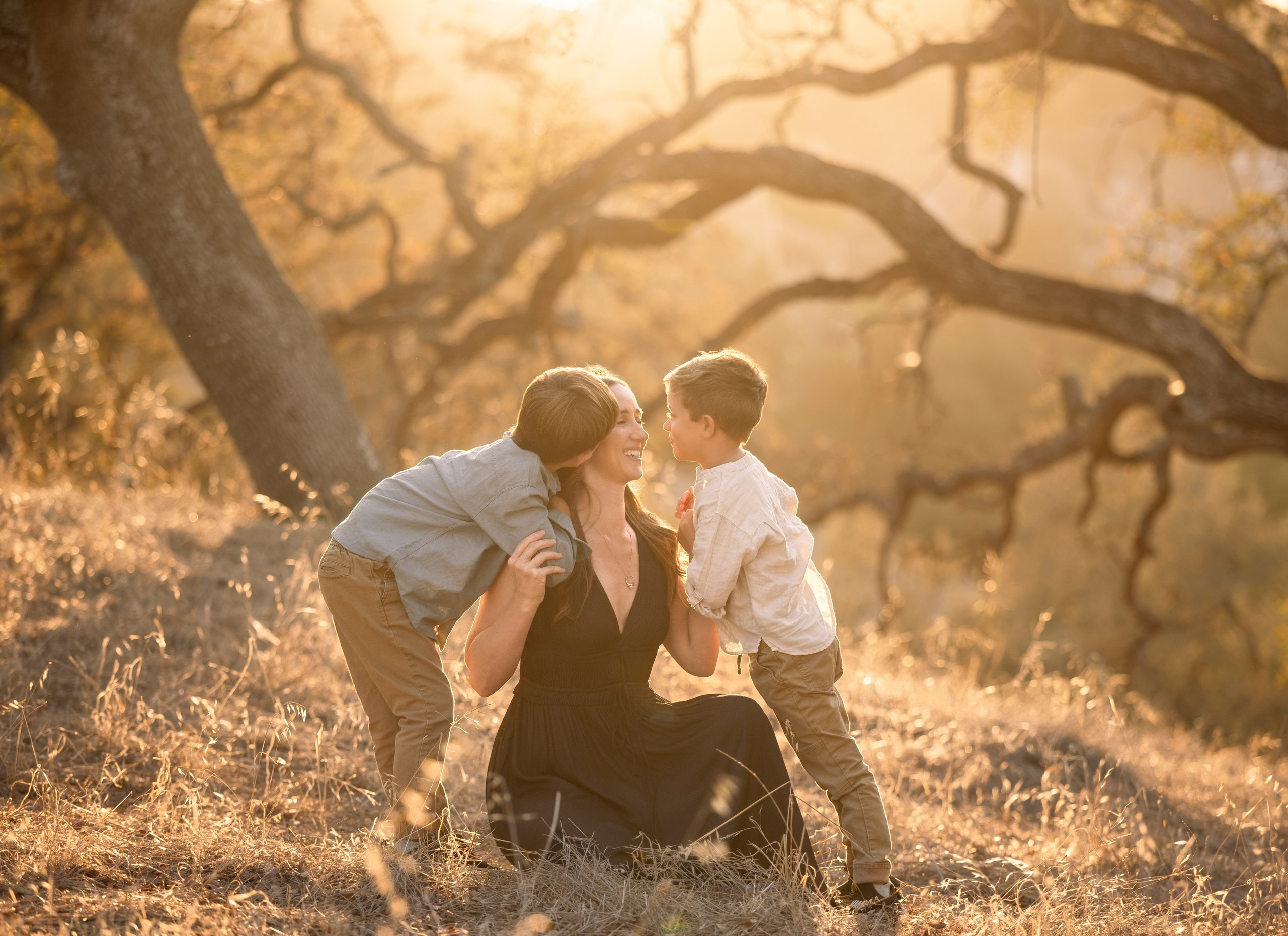 An Evening in Gold (Classic Family Session). Levantera Photo San Francisco Bay Area Photographer Natalia