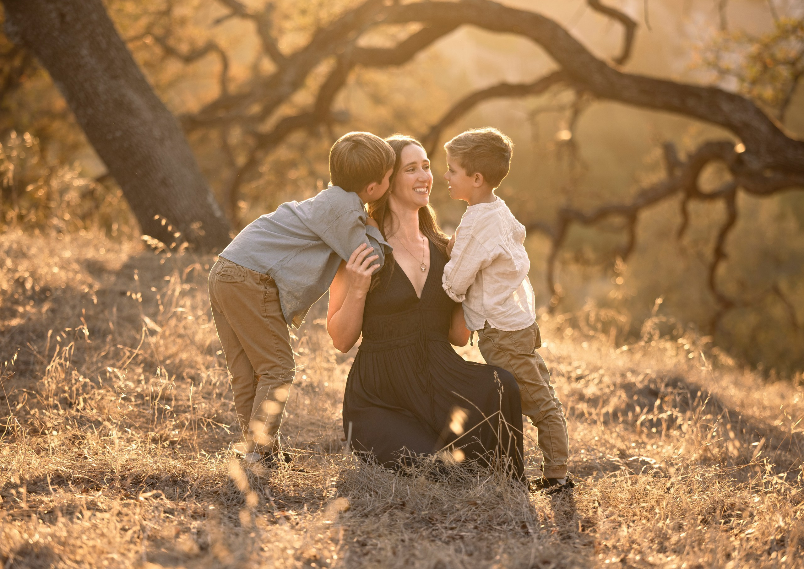 An Evening in Gold (Classic Family Session). Levantera Photo San Francisco Bay Area Photographer Natalia