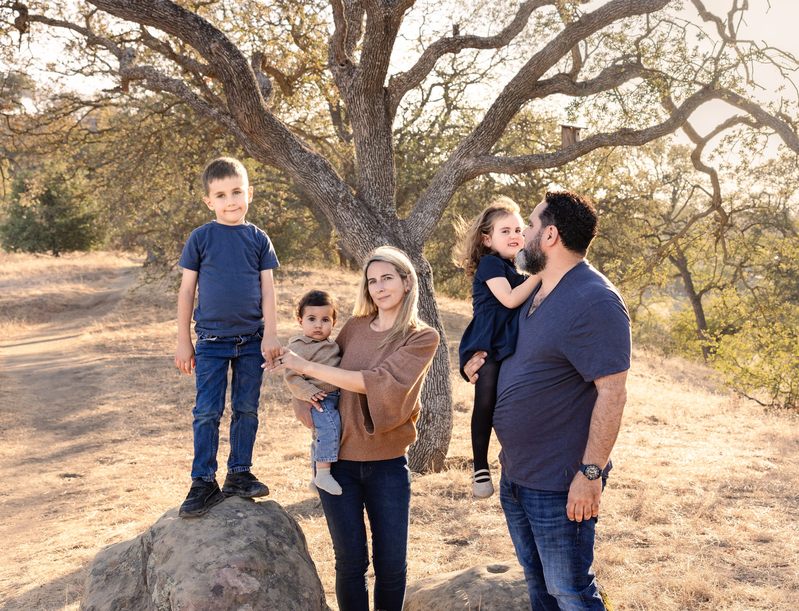 Under the Oaks. Levantera Photo San Francisco Bay Area Photographer Natalia