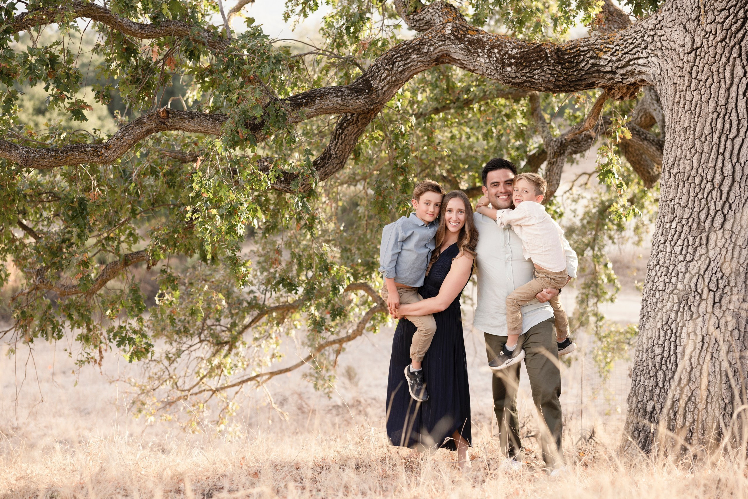 An Evening in Gold (Classic Family Session). Levantera Photo San Francisco Bay Area Photographer Natalia