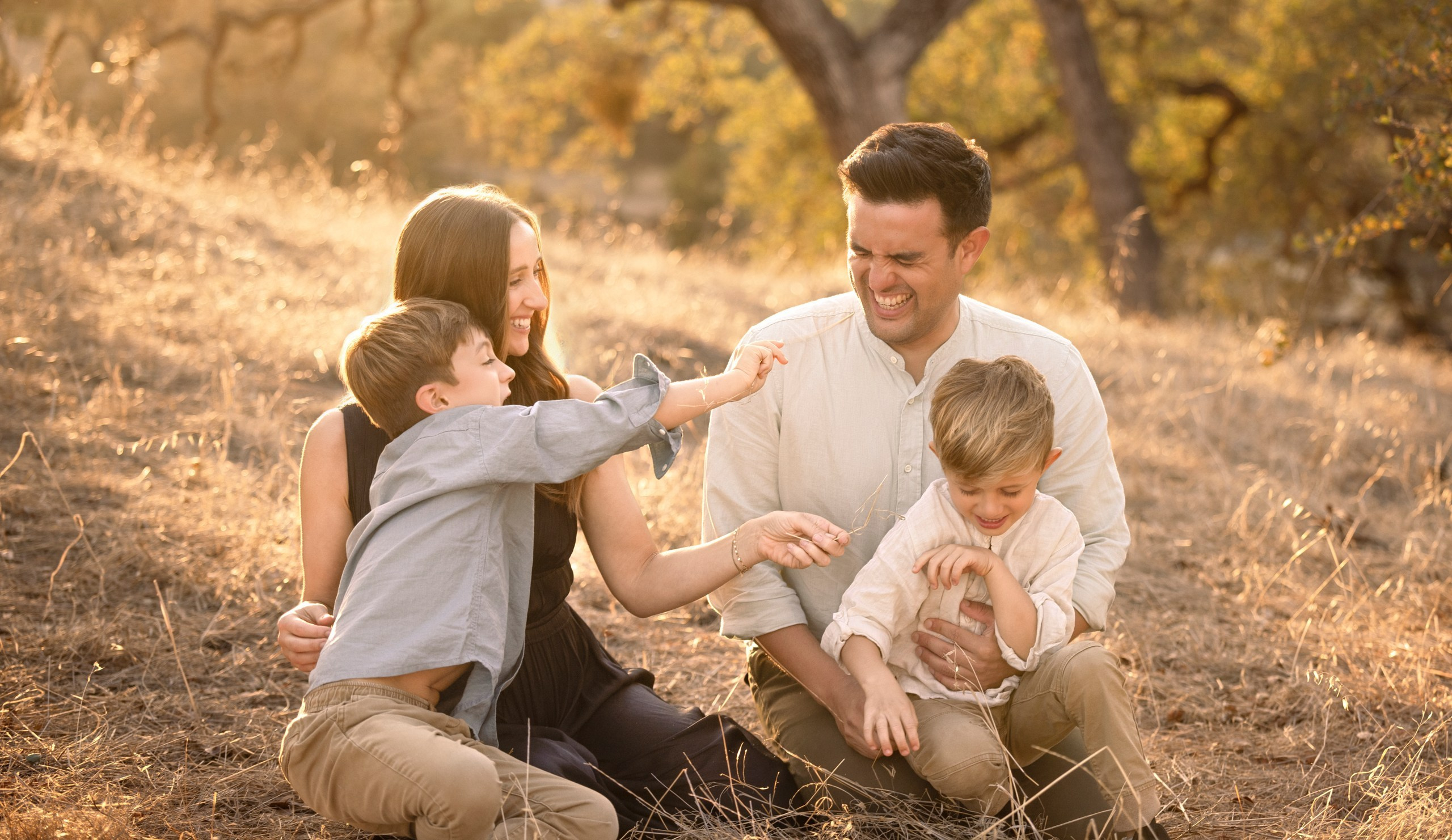 An Evening in Gold (Classic Family Session). Levantera Photo San Francisco Bay Area Photographer Natalia