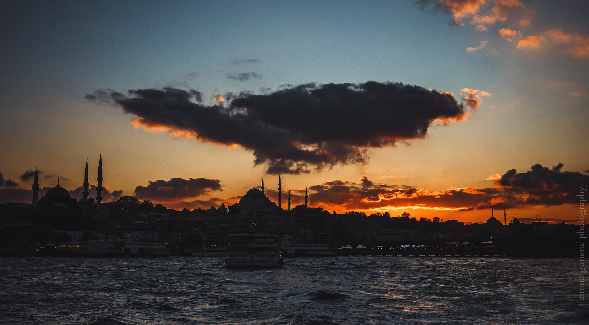 ISTANBUL. A TASTE OF THE CITY 2. Amina Gunenc - bruiloft- en familie fotograaf in Nederland