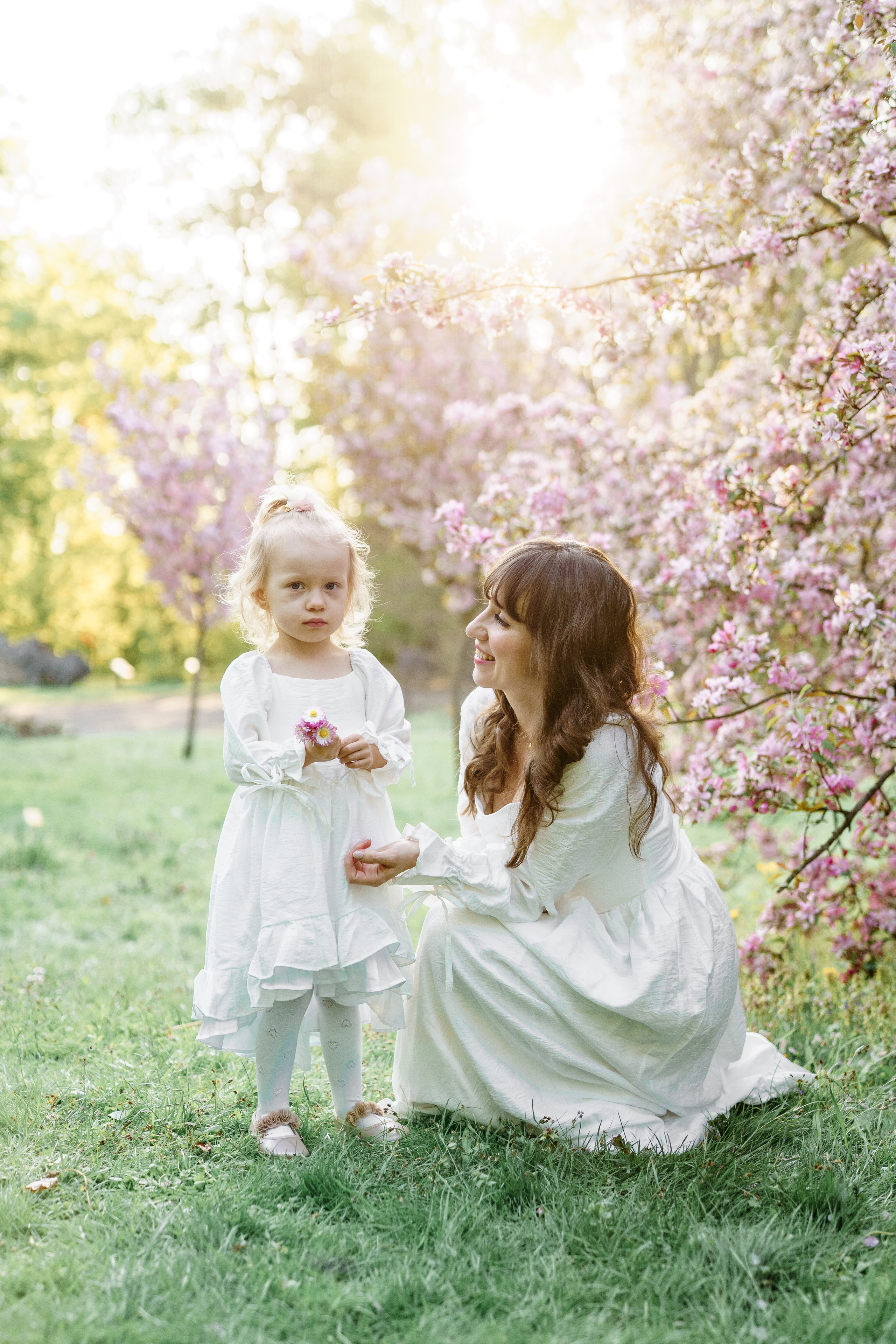 Sesja w plenerze. Fotograf Łódź - sesja ciążowa, noworodkowa, dziecięca. Studio w Łodzi
