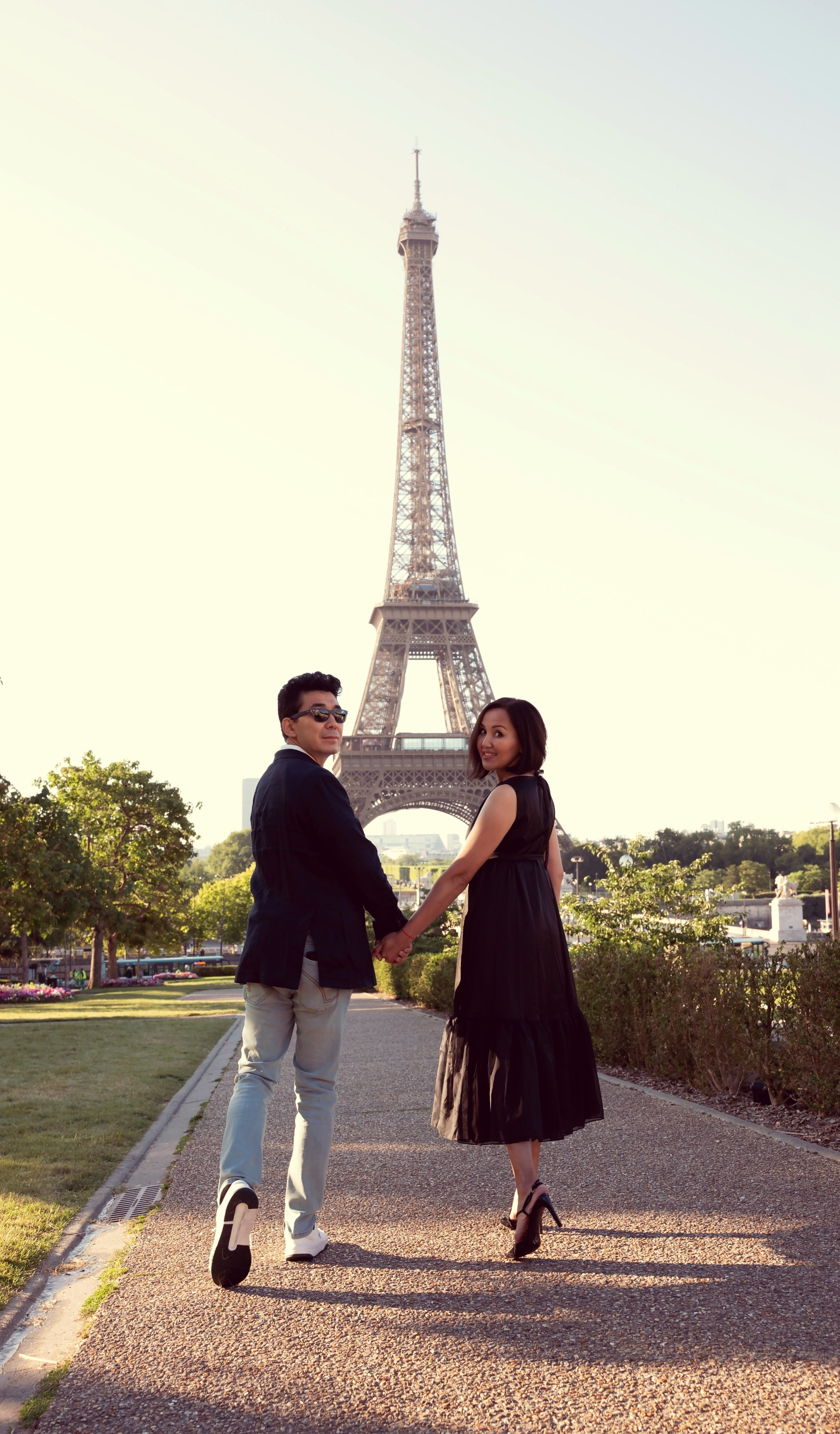 Lovestory photoshoot in Paris. Alina Tagzieva- a photograper in Paris