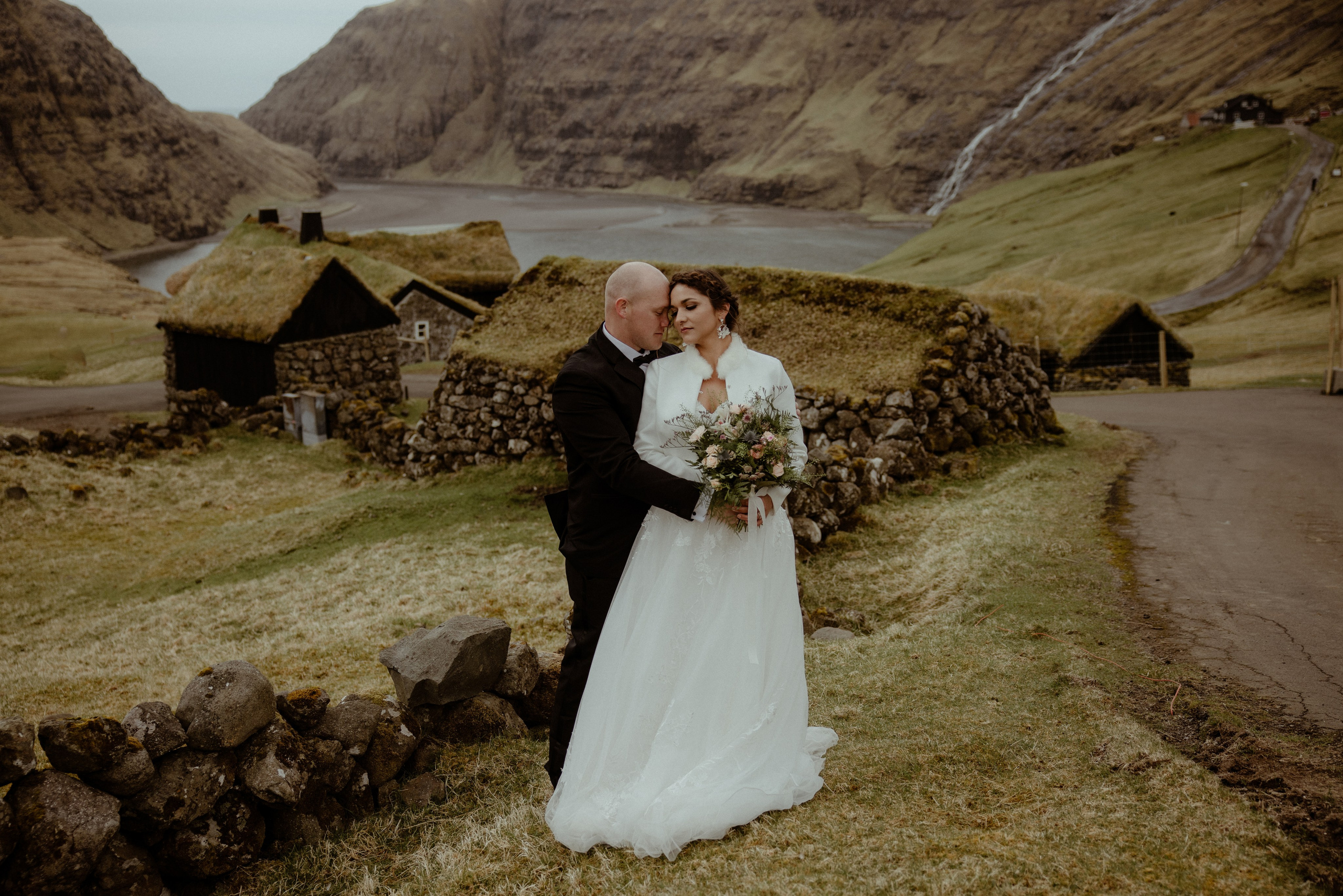 Faroe Islands elopement | Adventure wedding in Faroe Islands. Iceland elopement photographer & videographer