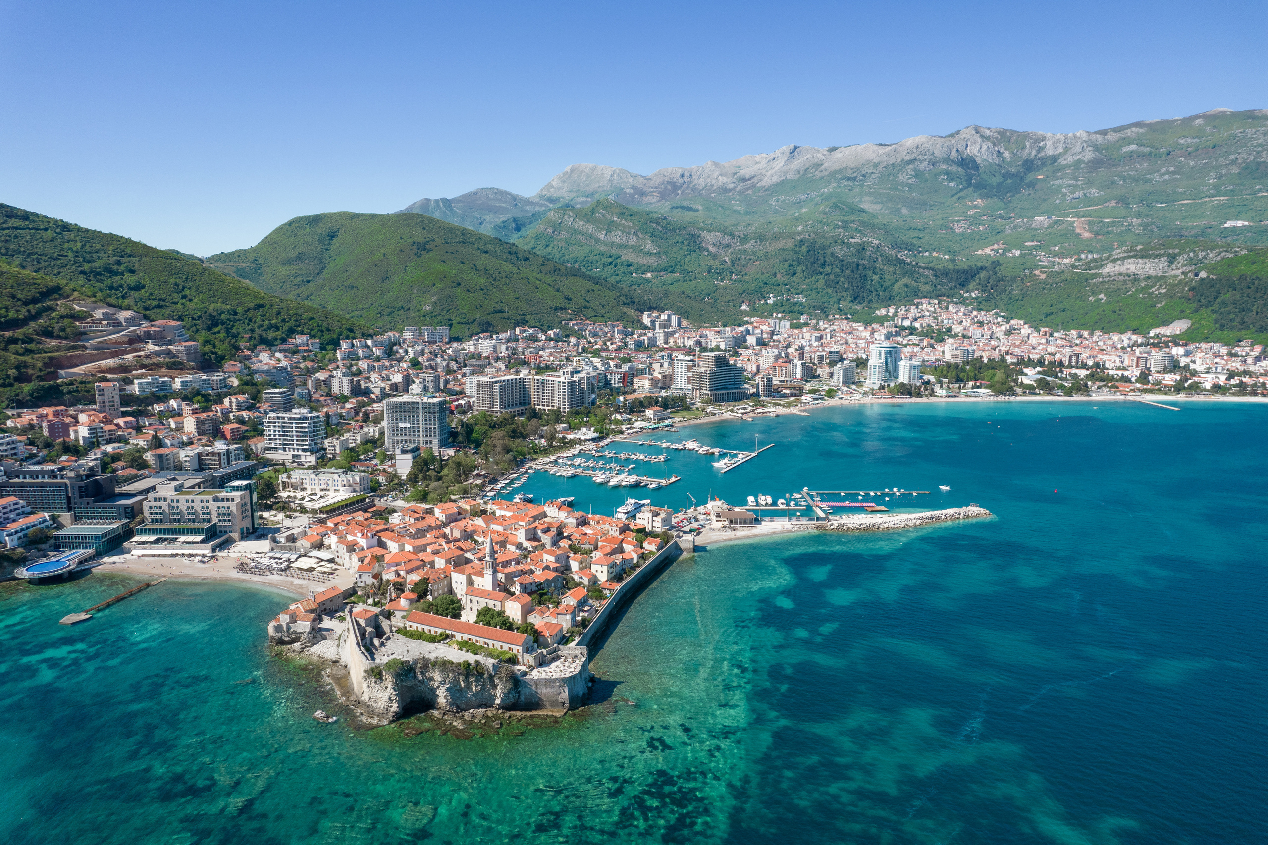 Feiring av Slava: En tradisjonell familiær høytid i Montenegro