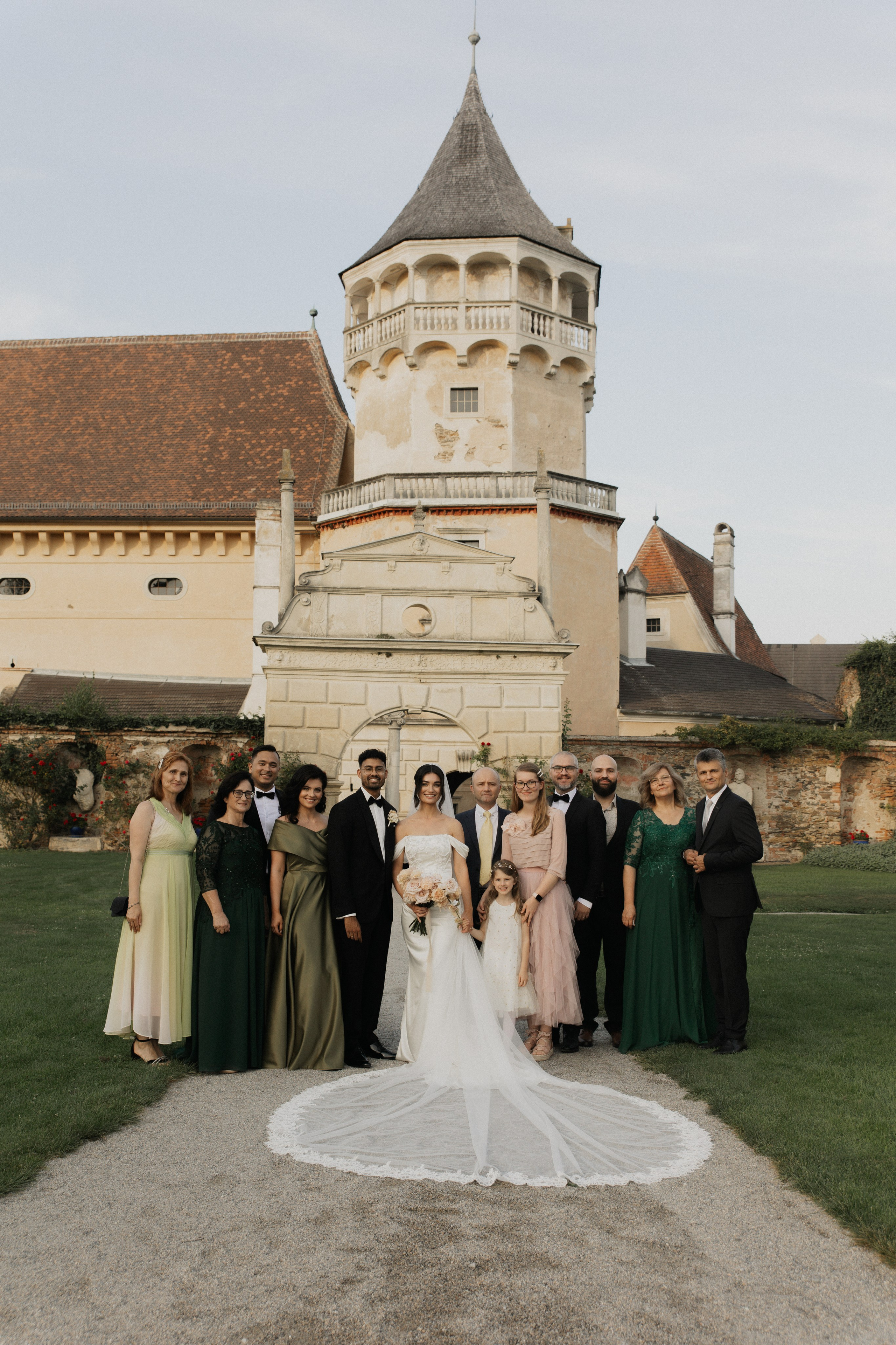 Elegant Castle Wedding in Austria | Alwin & Ruth’s Fairytale Celebration. Wedding photographer and videographer based in Timisoara, Romania