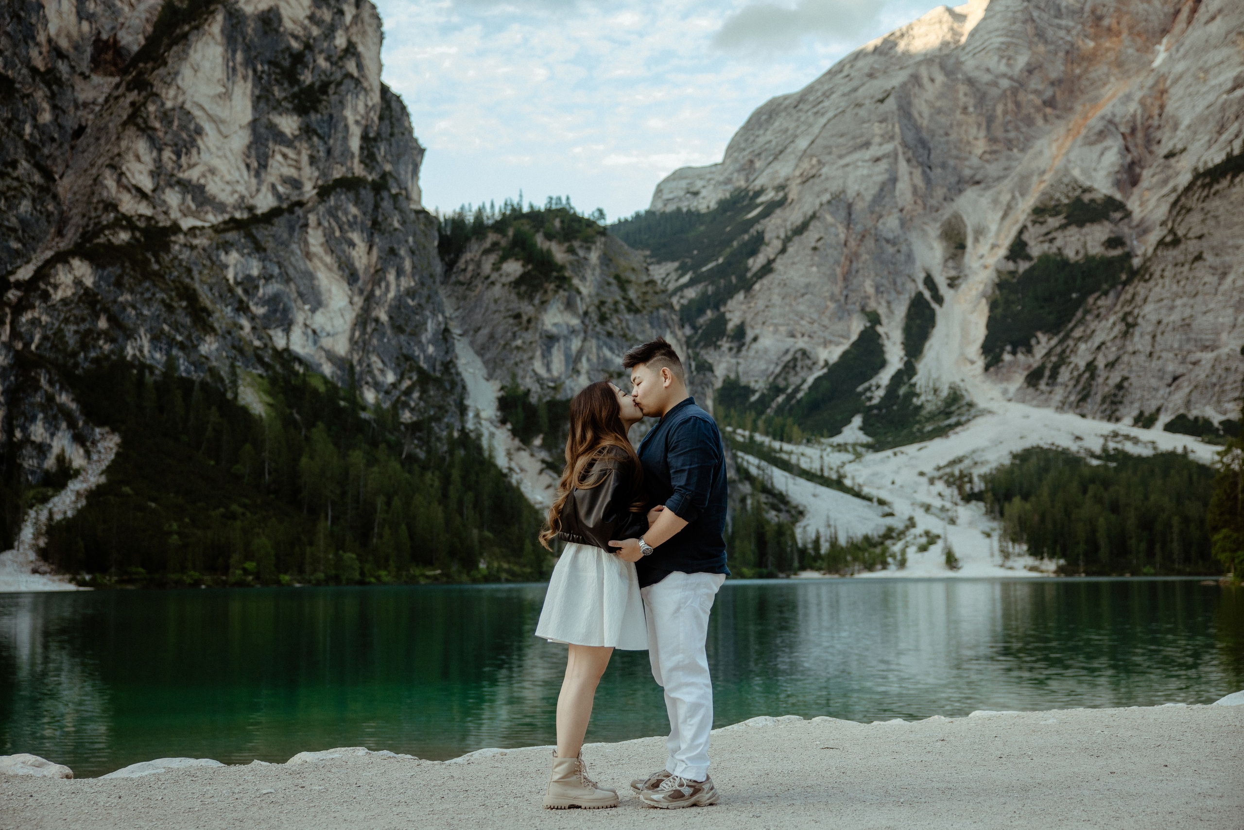 Sunrise proposal at Lago di Braies | Dreamy engagement in the Dolomites. Iceland elopement photographer & videographer