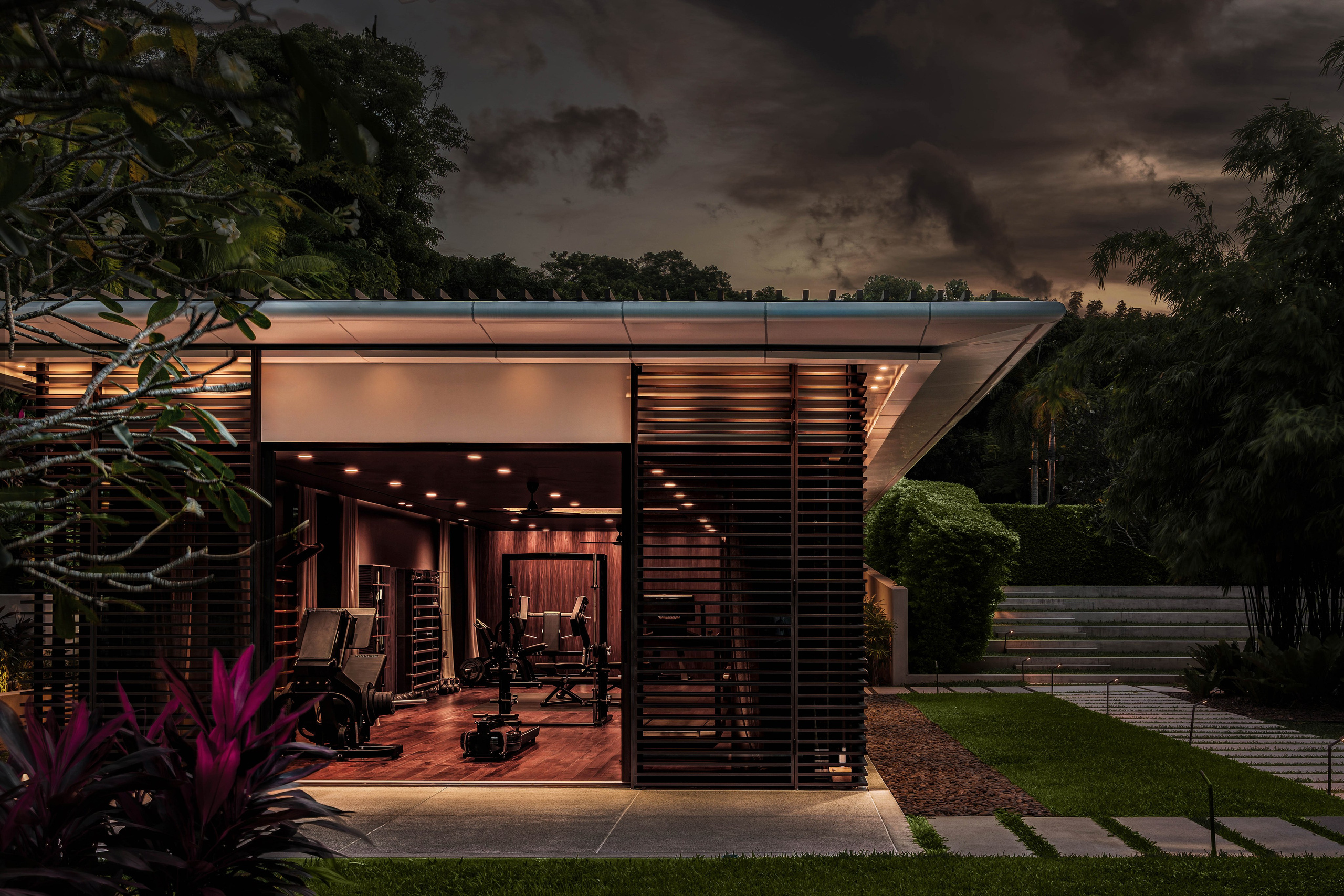 Частный Транажерный Зал на вилле. Interior photographer in Phuket | Perelude Interior
