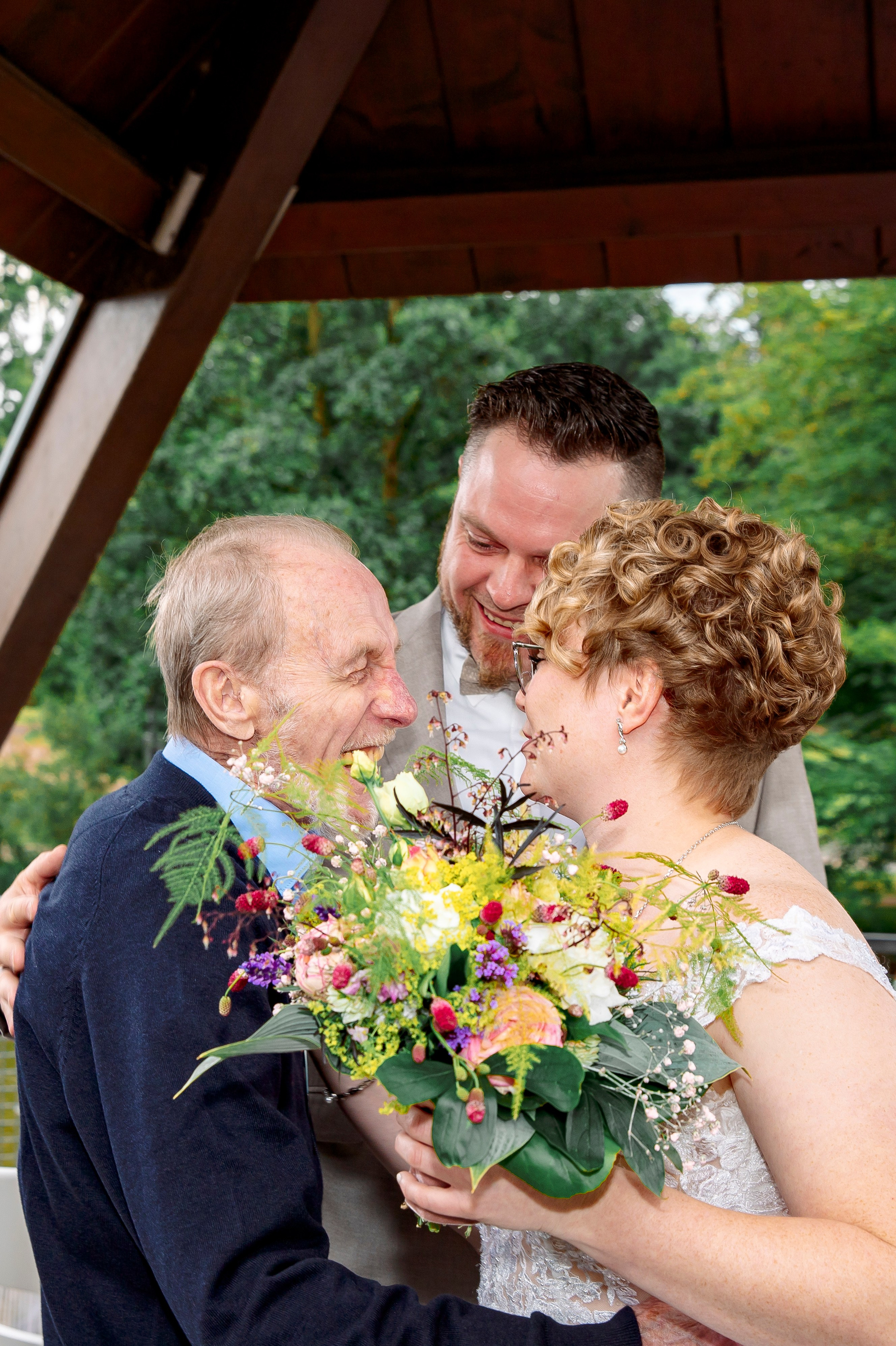 Standesamtliche Trauung in Bad Sassendorf. Fotograf NRW aus Wickede Ruhr, Milla Kunst