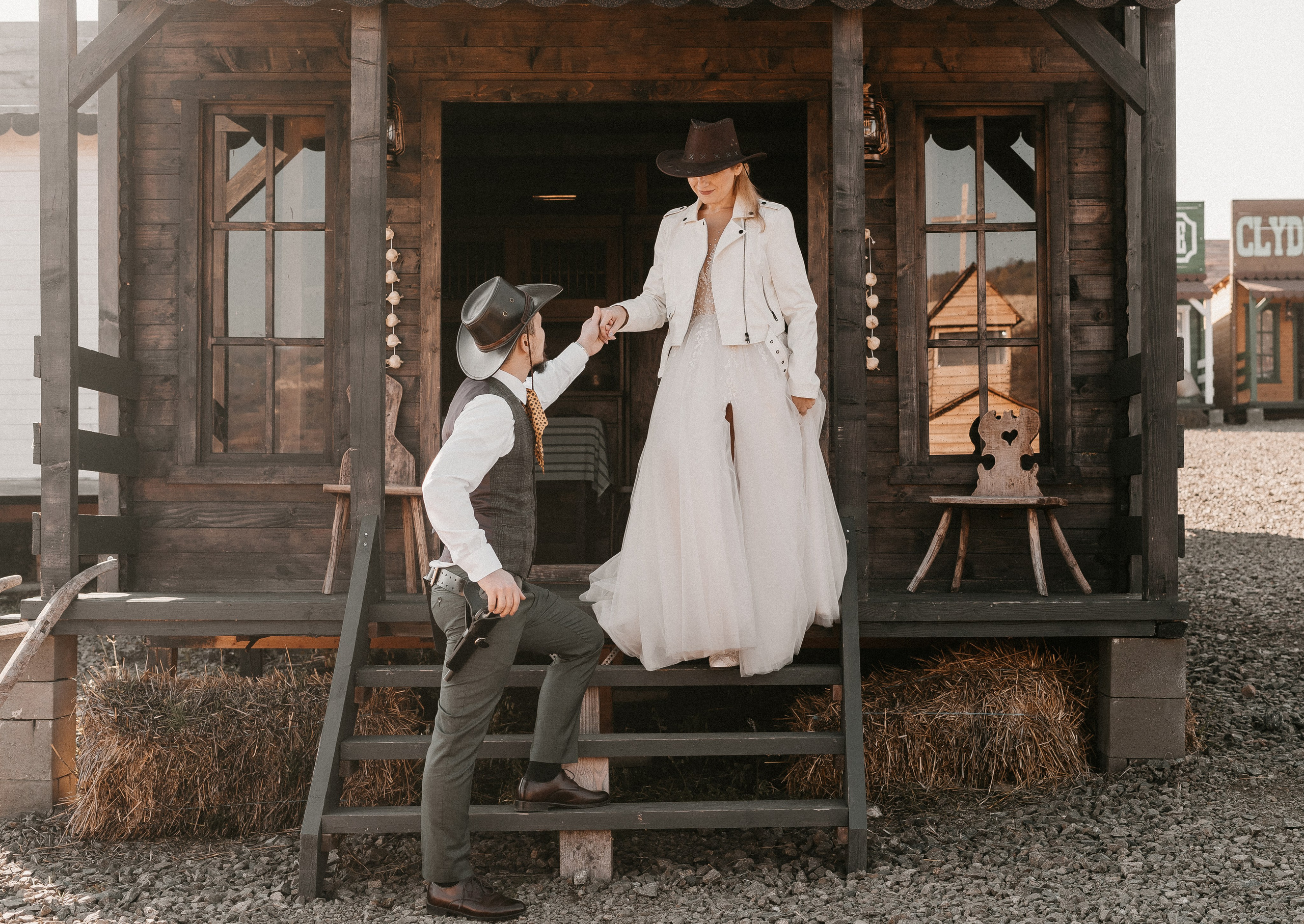 Christiana & Gyuszi. Dara Lens | The art of remembering