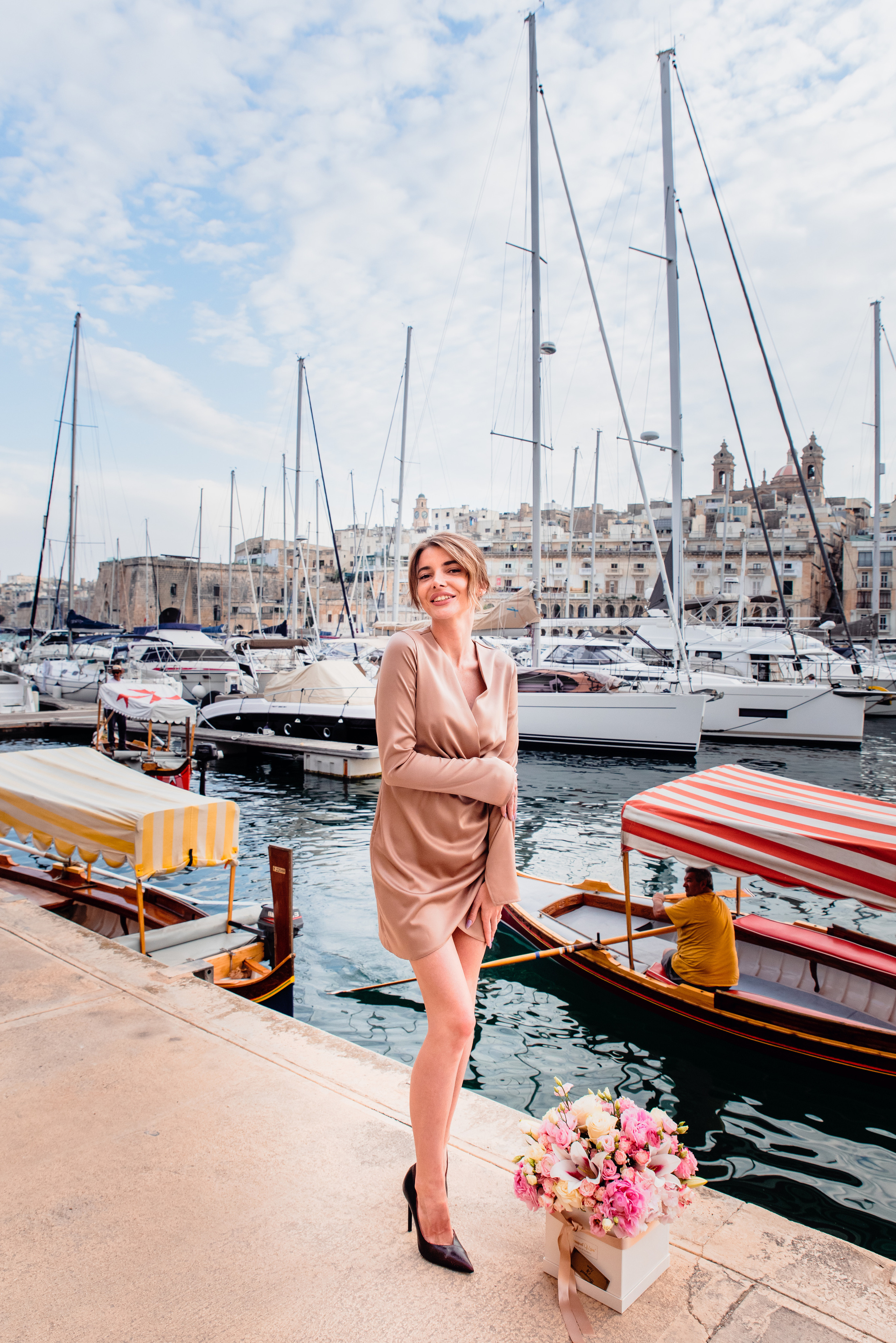 Strolling photoshoot/ Love story. Family and Children Photographer /Φωτογράφος