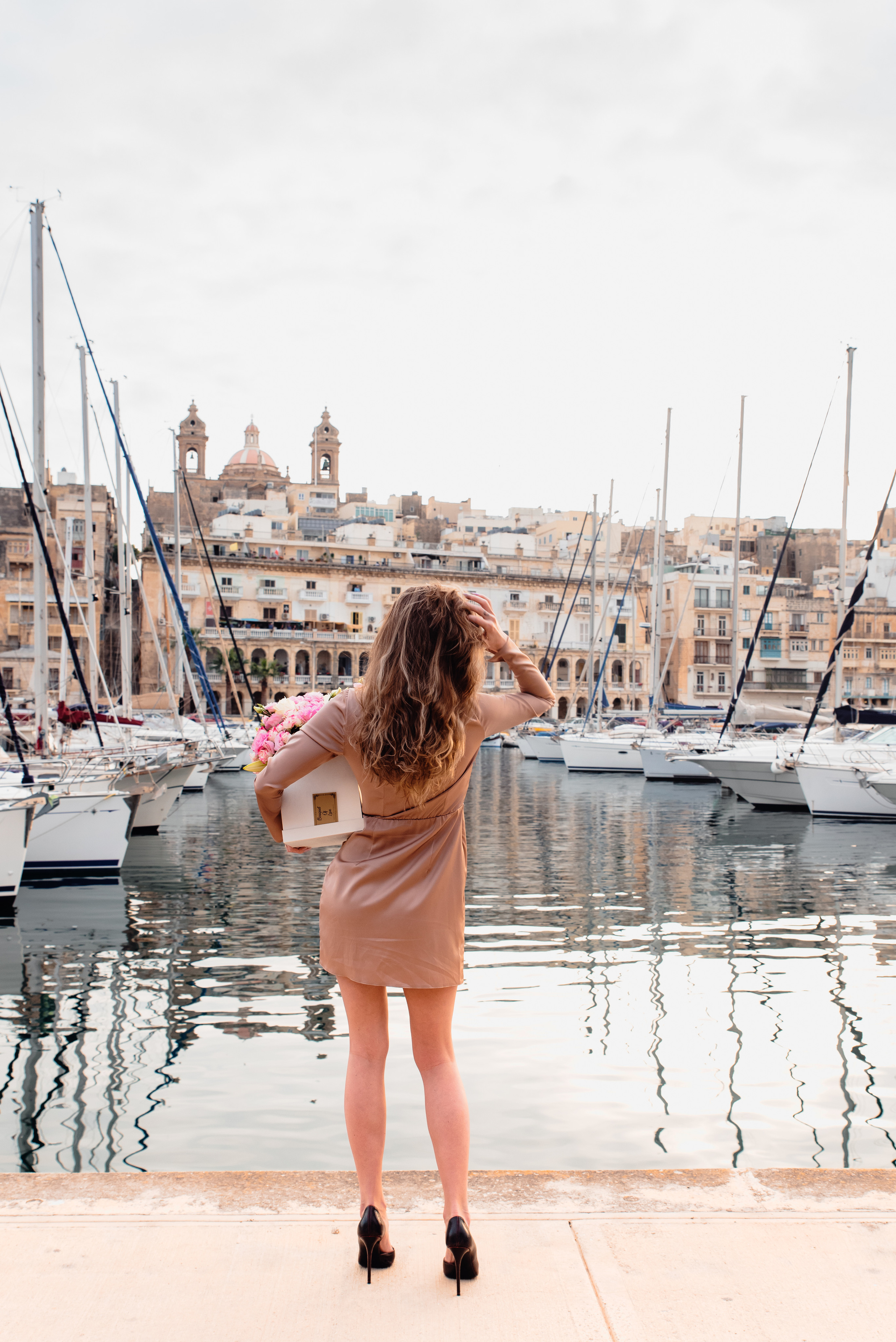 Strolling photoshoot/ Love story. Family and Children Photographer /Φωτογράφος