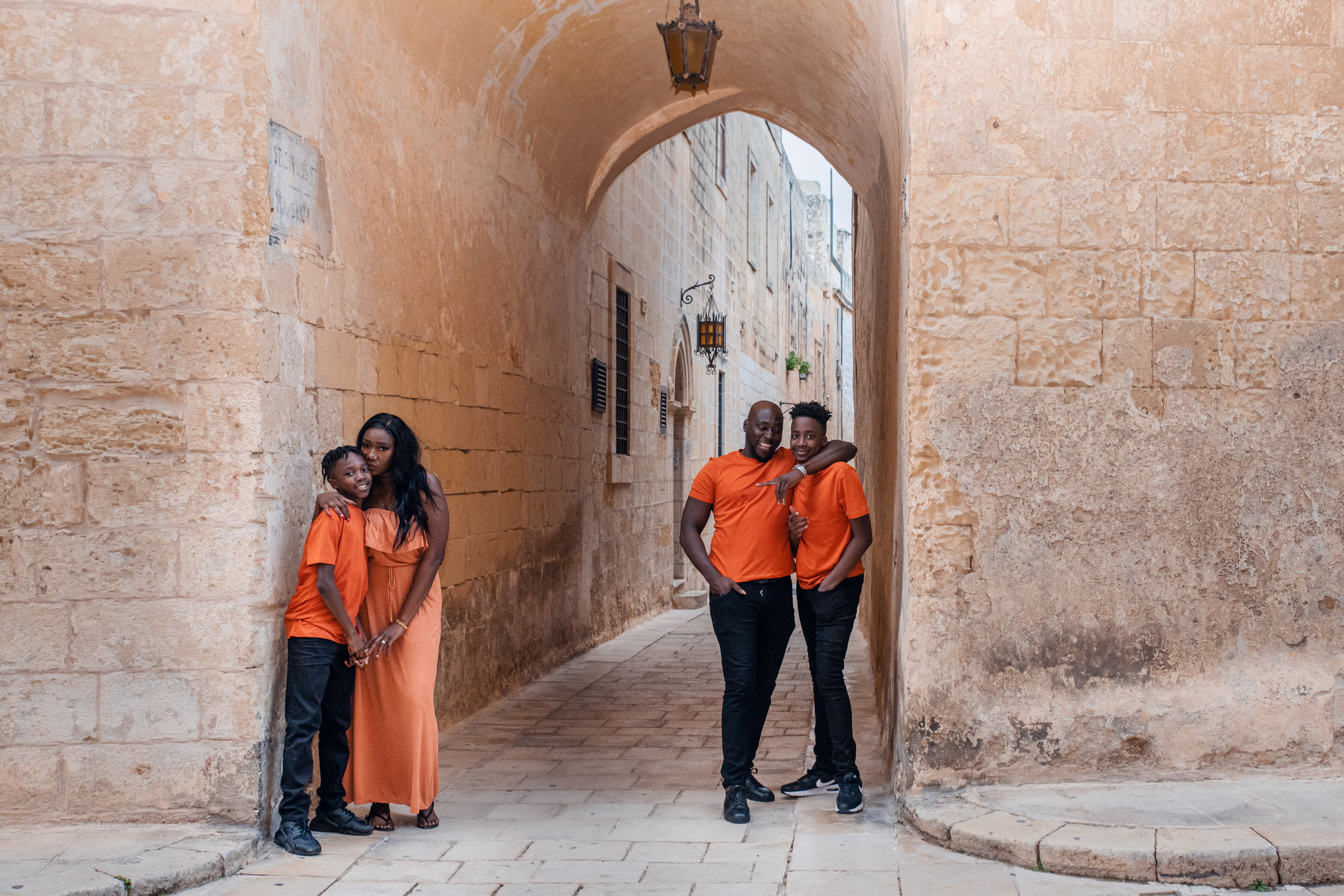 Strolling photoshoot/ Love story. Family and Children Photographer /Φωτογράφος