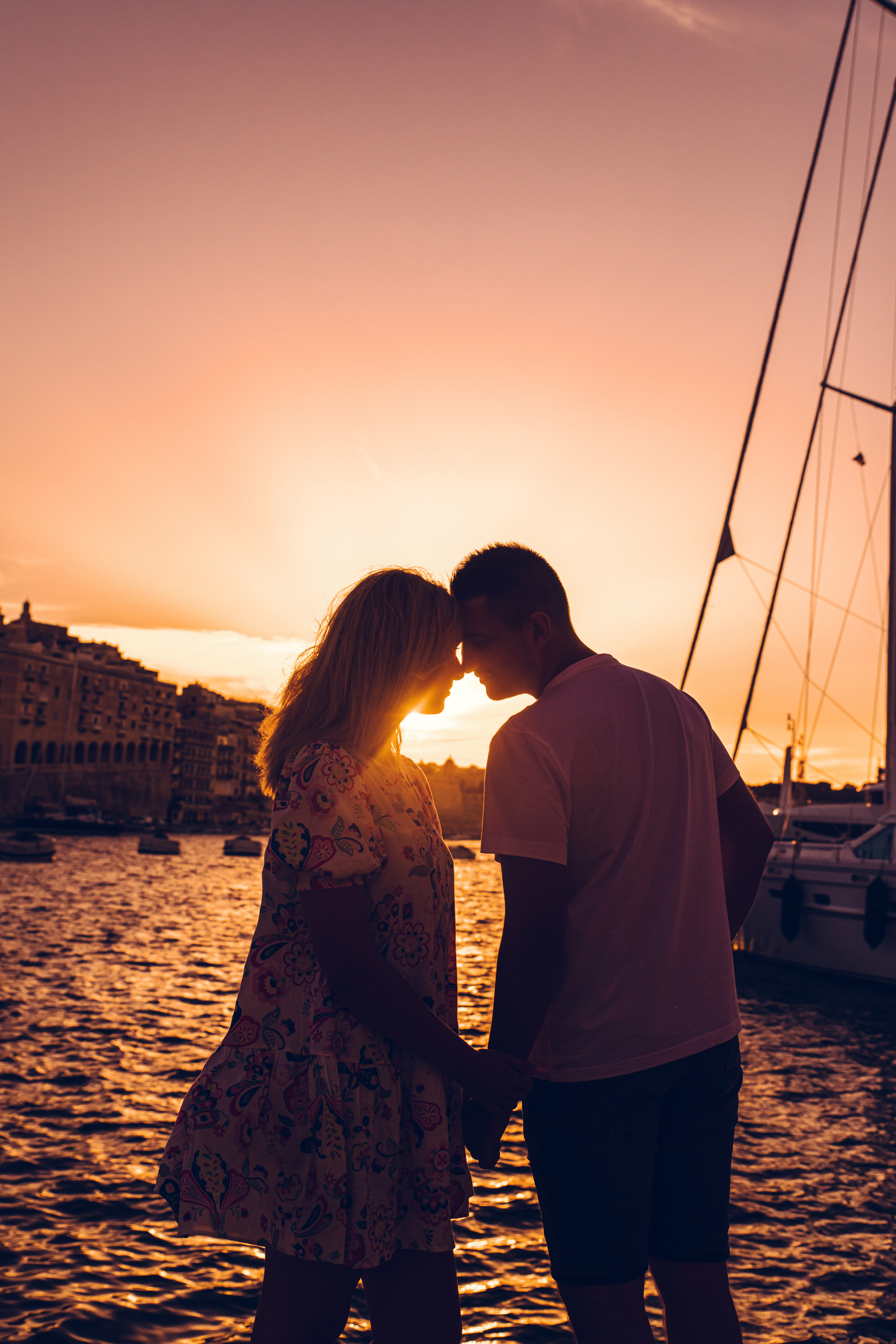 Strolling photoshoot/ Love story. Family and Children Photographer /Φωτογράφος