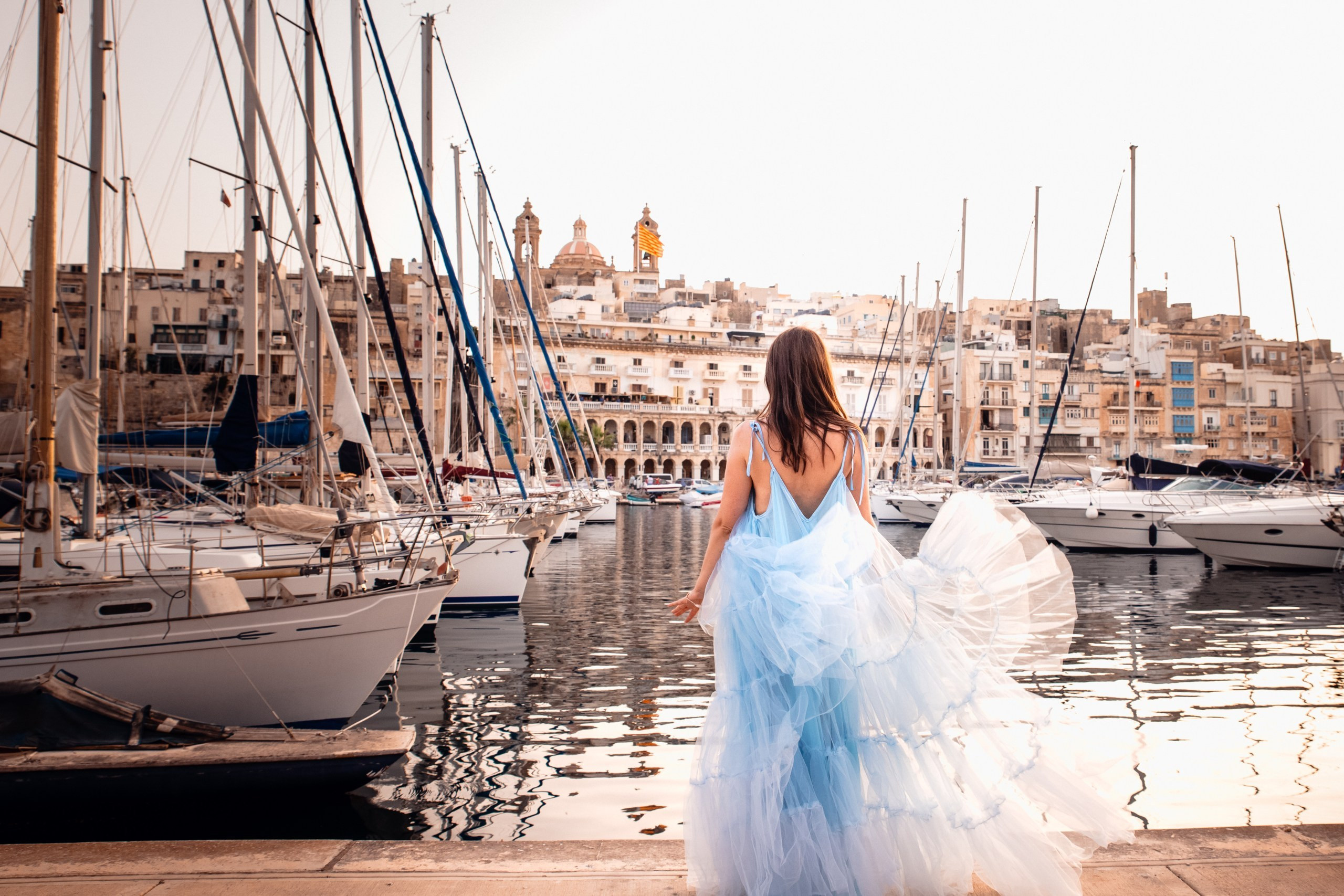 Strolling photoshoot/ Love story. Family and Children Photographer /Φωτογράφος