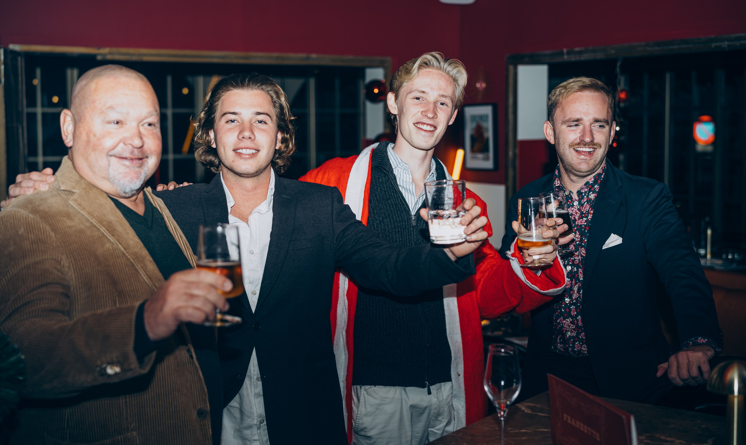 Red party. Photographer in Mallorca