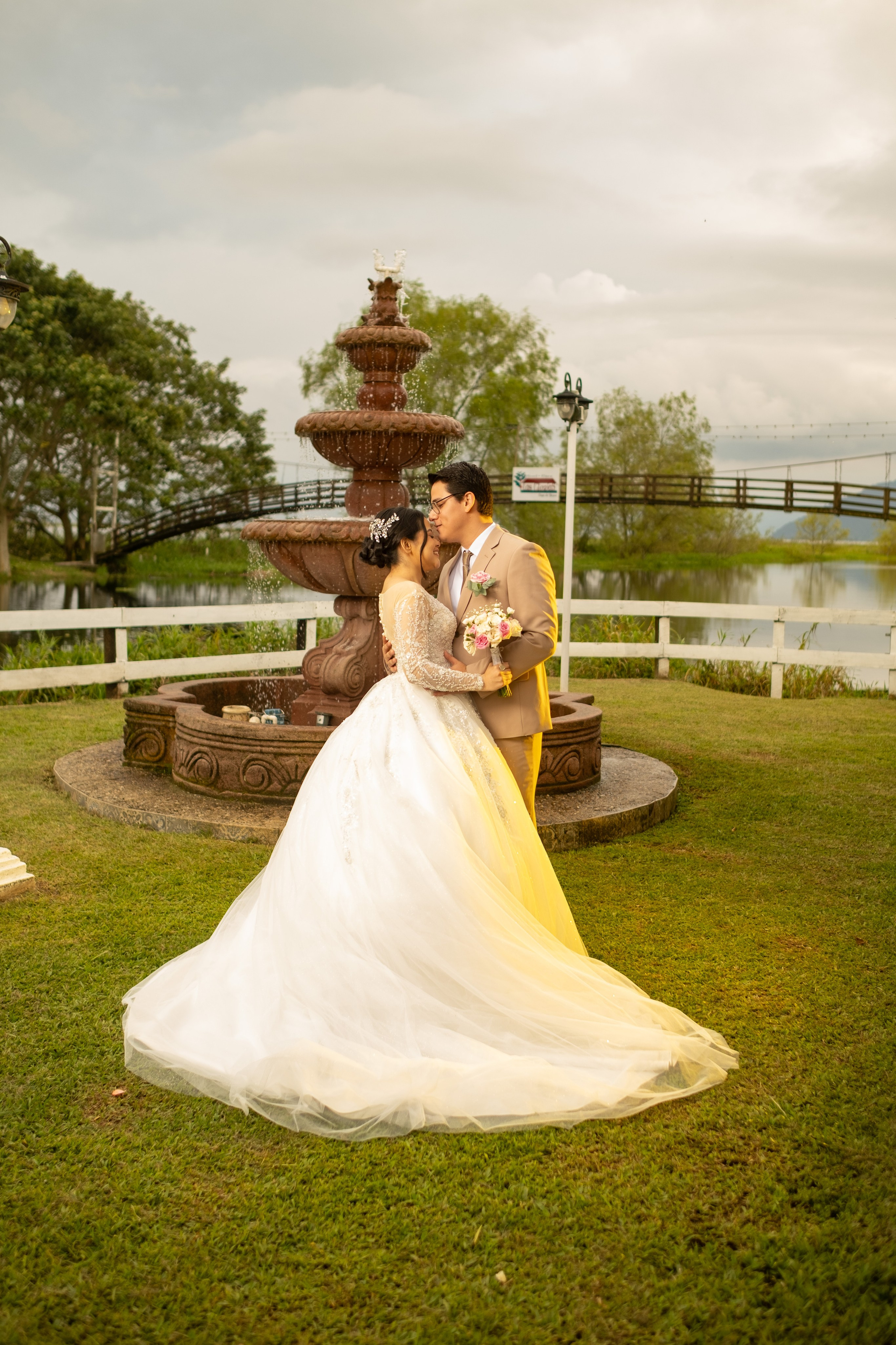 Abi & Gio. Daniel Brand | Fotografía de Bodas y Comercial en Honduras