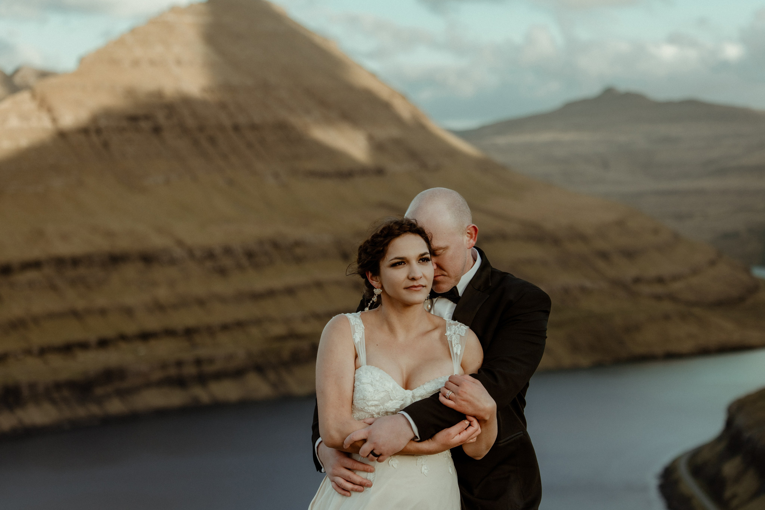 Faroe Islands elopement | Adventure wedding in Faroe Islands. Iceland elopement photographer & videographer
