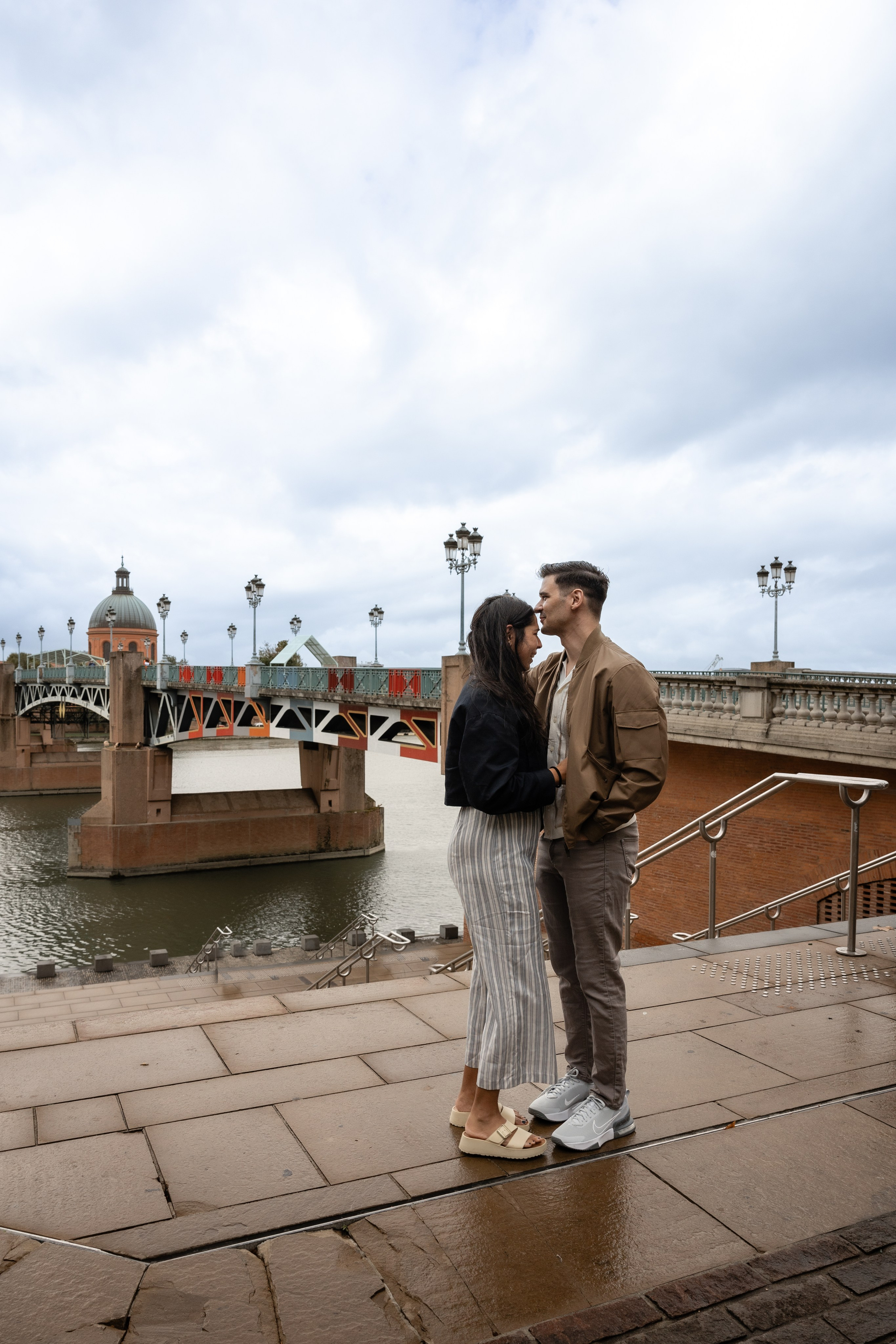 Surprise Proposal in Toulouse. Eugénie Smirnova — your photographer in Toulouse and southwest France