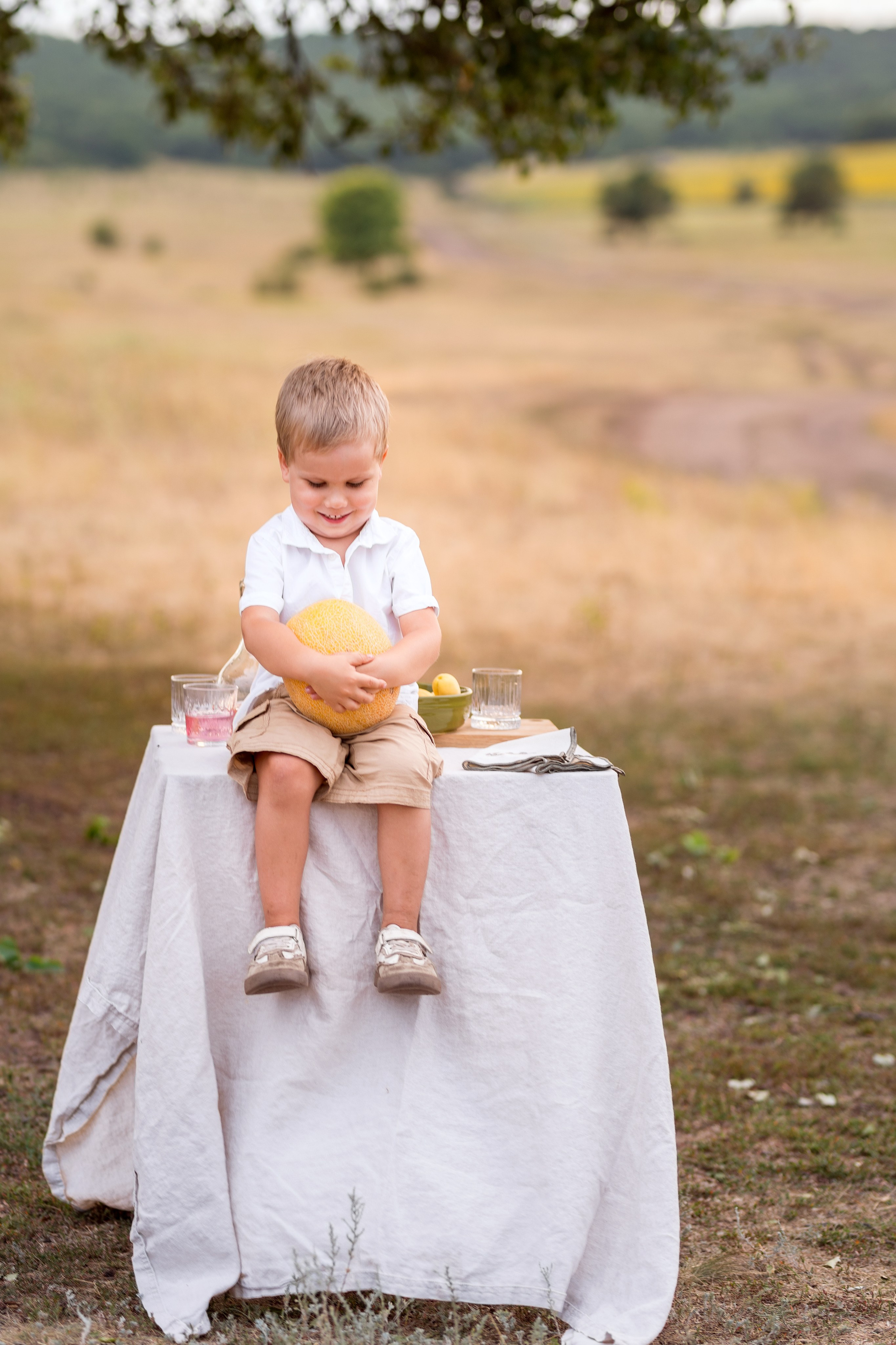 Анонс семейной фотосессии Лены в полях. Катя Халдеева Фотограф Саратов