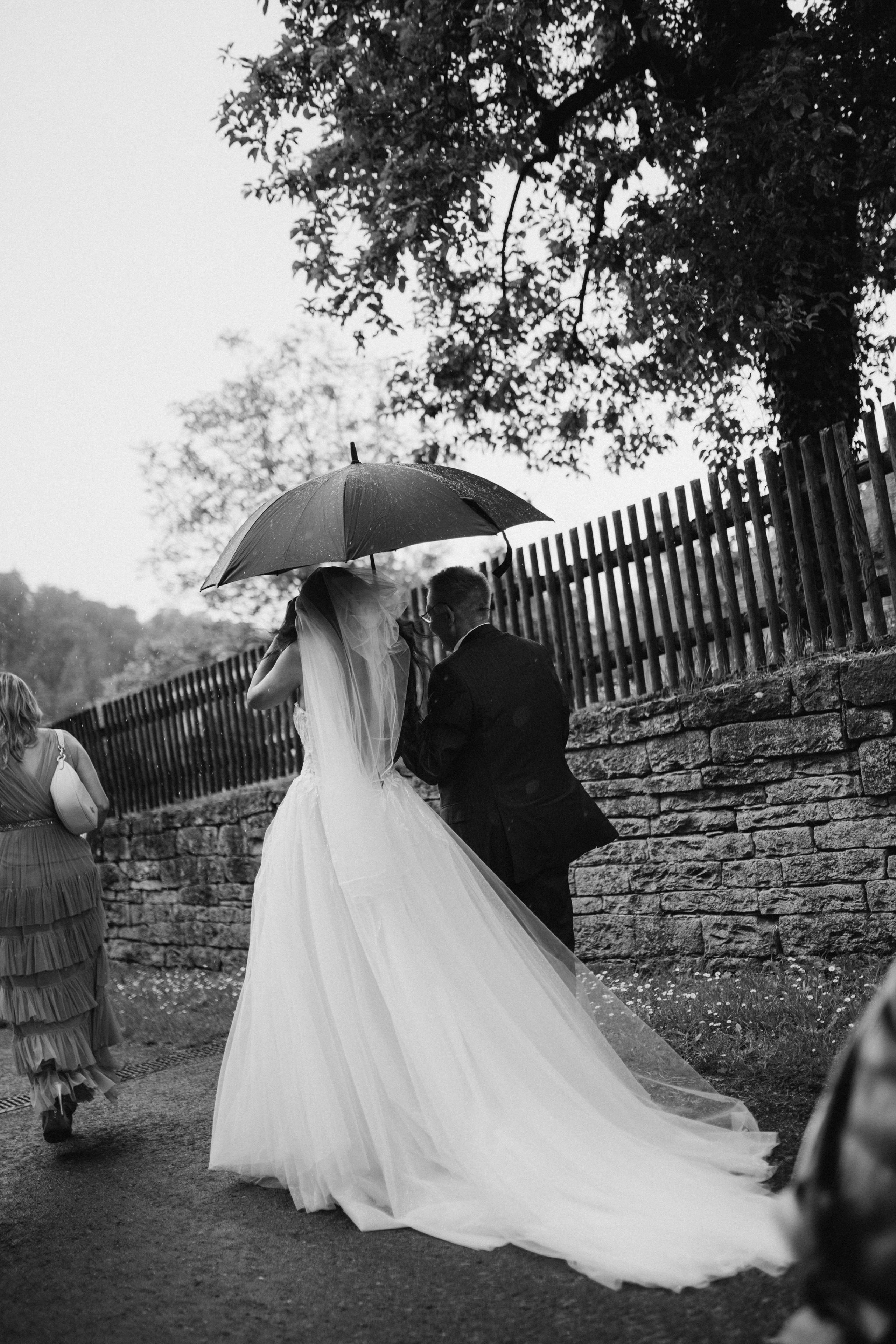 Hochzeit Kloster Bronnbach. Hochzeitsfotograf Würzburg | Anna Saribekyan