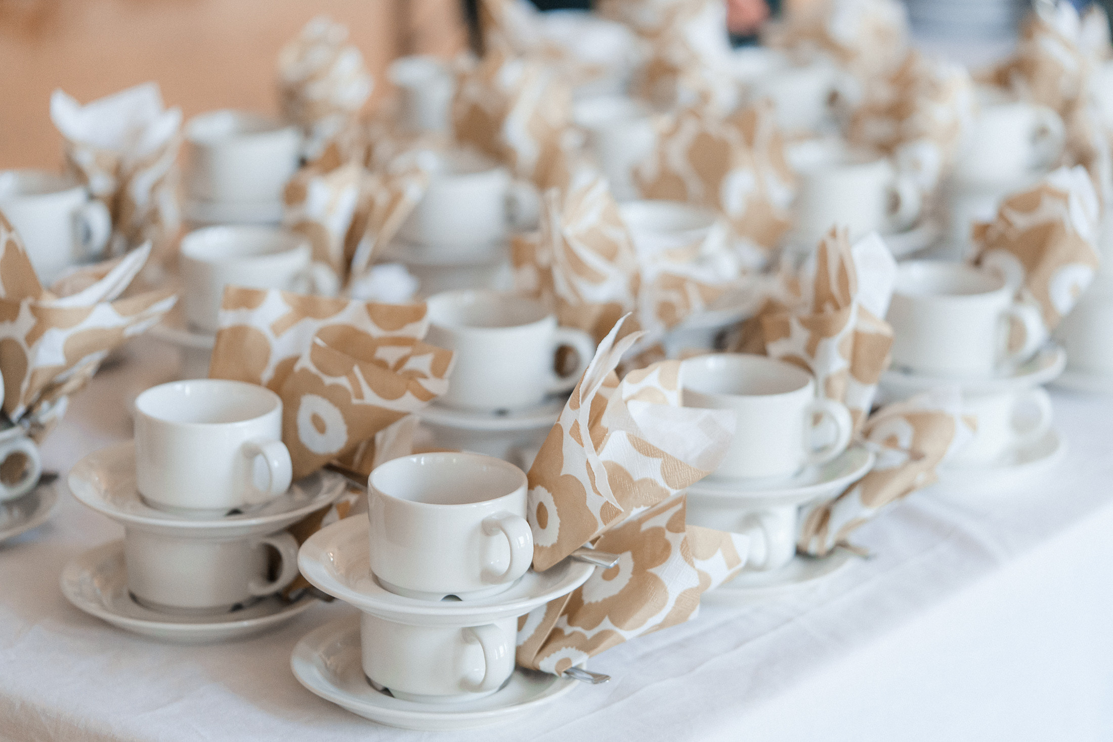 Hääkuvaus Hangossa – Upea merellinen hääpäivä S&R: n kanssa. Häävalokuvaaja Hanko