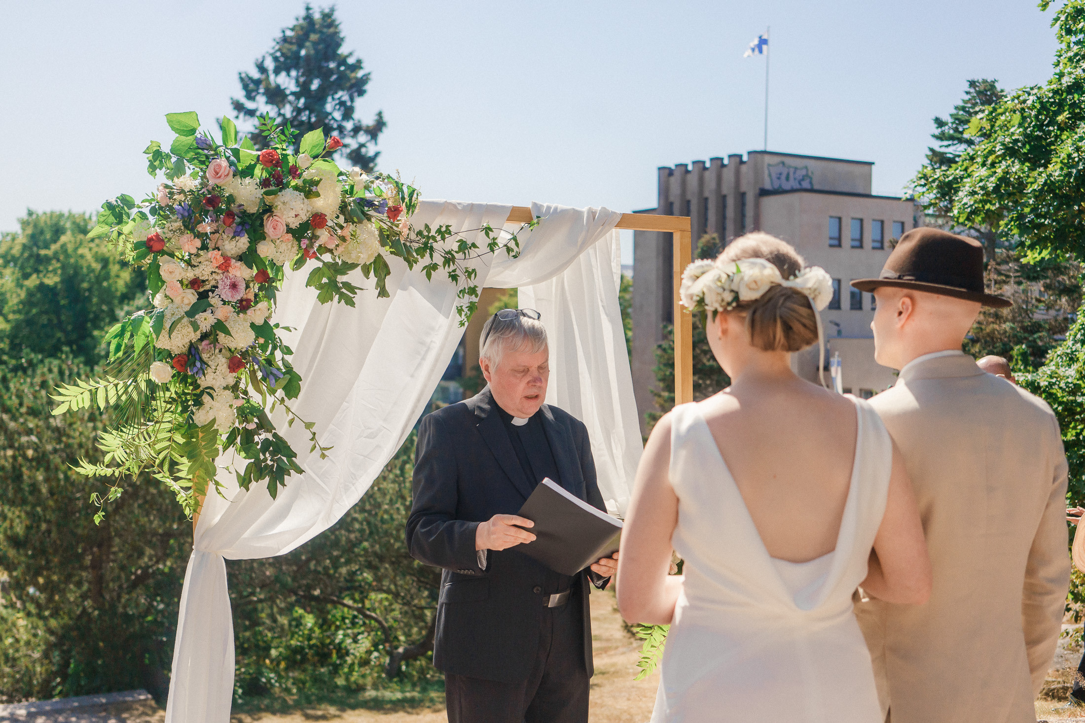 Hääkuvaus Hangossa – Upea merellinen hääpäivä S&R: n kanssa. Häävalokuvaaja Hanko
