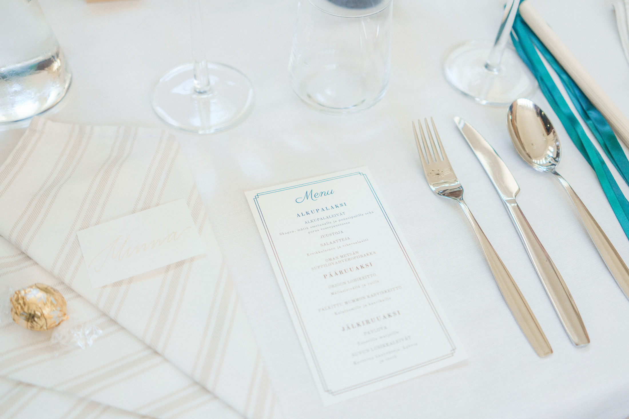 Hääkuvaus Hangossa – Upea merellinen hääpäivä S&R: n kanssa. Häävalokuvaaja Hanko