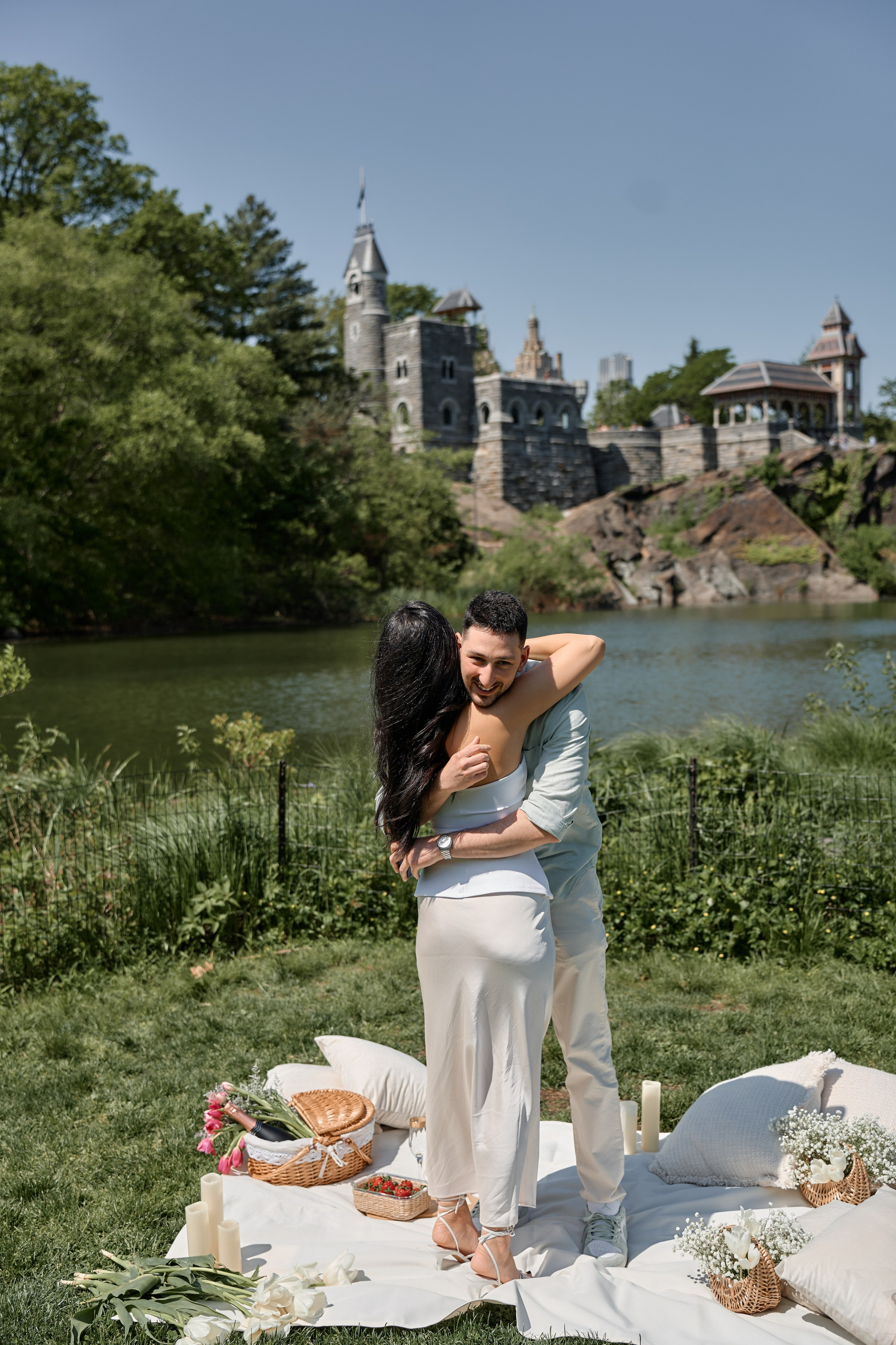 Surprise Proposal in New York. Professional Wedding and event photographer USA New York