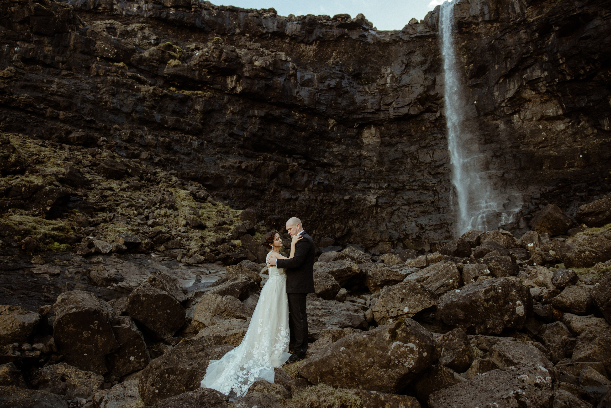 Faroe Islands elopement | Adventure wedding in Faroe Islands. Iceland elopement photographer & videographer
