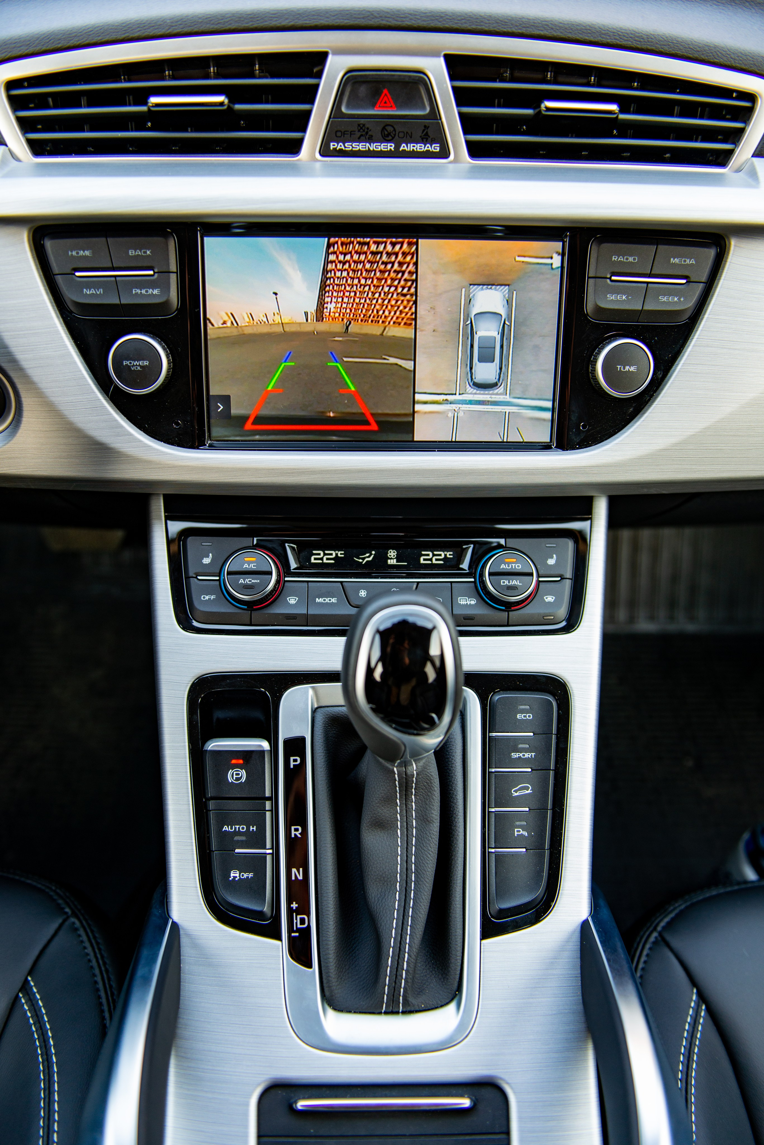 Фотосъемка автомобиля Geely Atlas. ФОТОГРАФ МЕКСИКА КИНТАНА-РОО