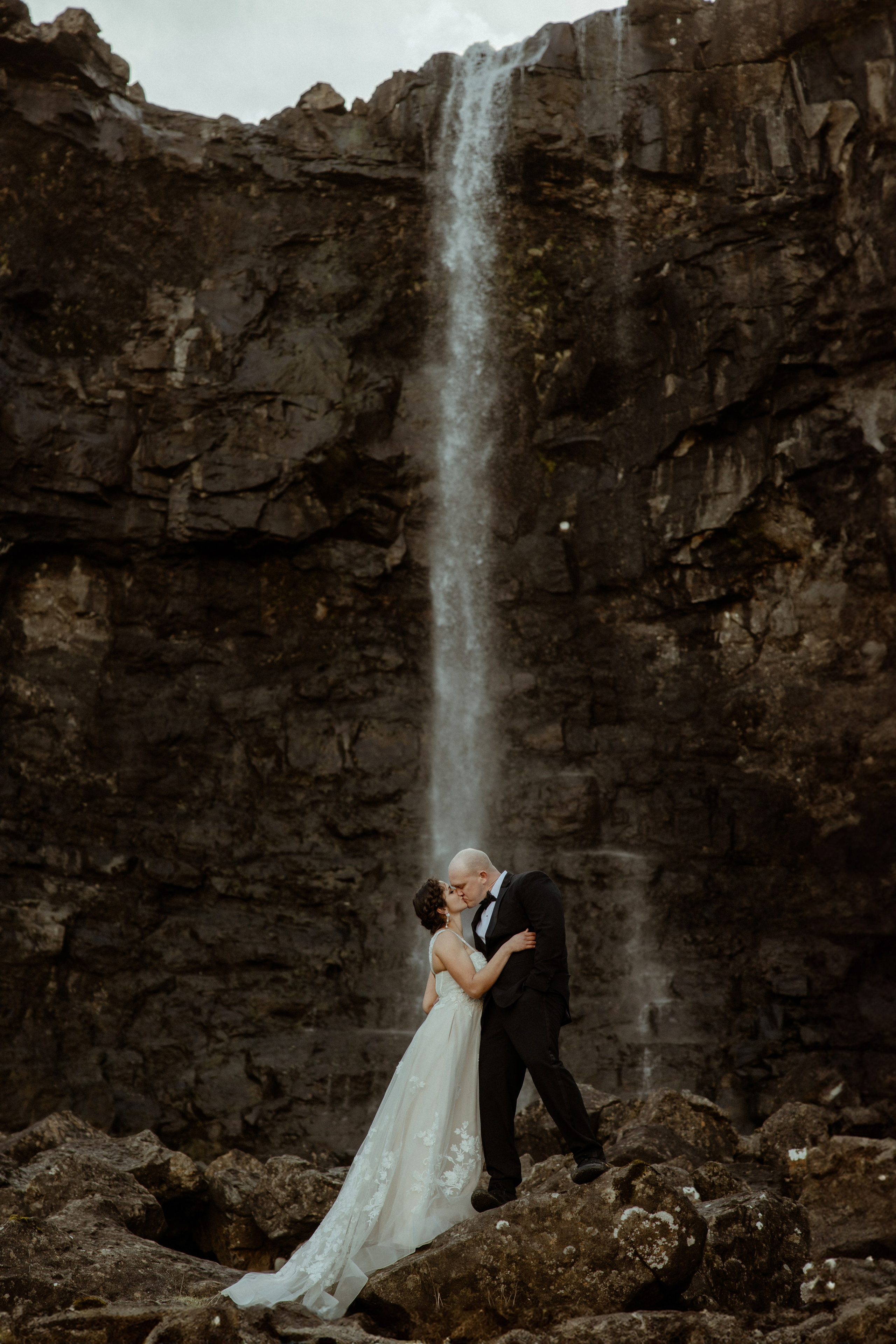 Faroe Islands elopement | Adventure wedding in Faroe Islands. Iceland elopement photographer & videographer