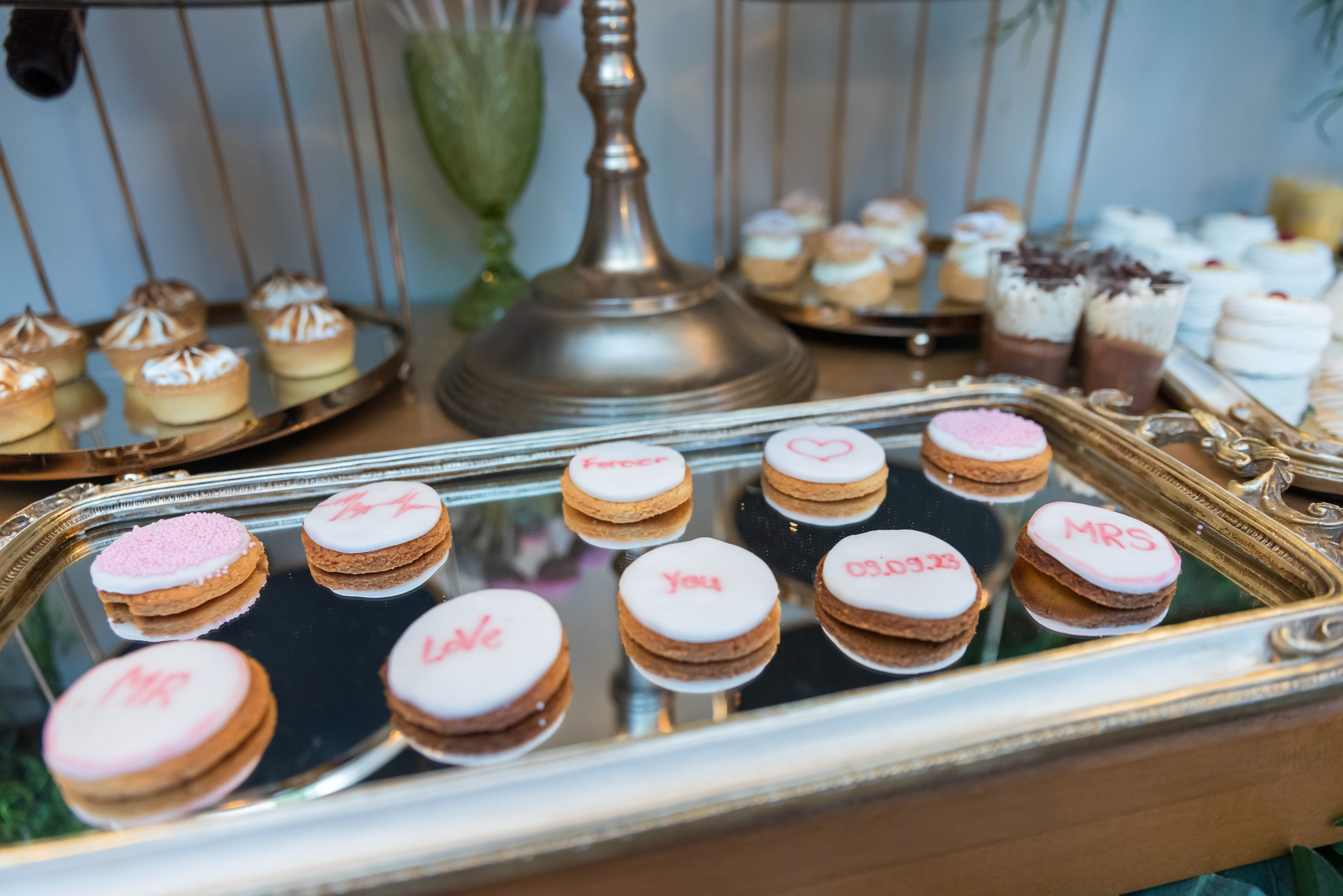 Locație de nuntă, fotograf nuntă, fotograf eveniment, fotograf ceremonie, fotograf petrecere, fotograf mireasă, fotograf mire, decor nunta, fotograf atmosferă, fotograf romantic, fotograf lux, fotograf elegant, fotografii unice, fotografii memorabile, fotograf România, fotograf nunta Ciresul Salbatic