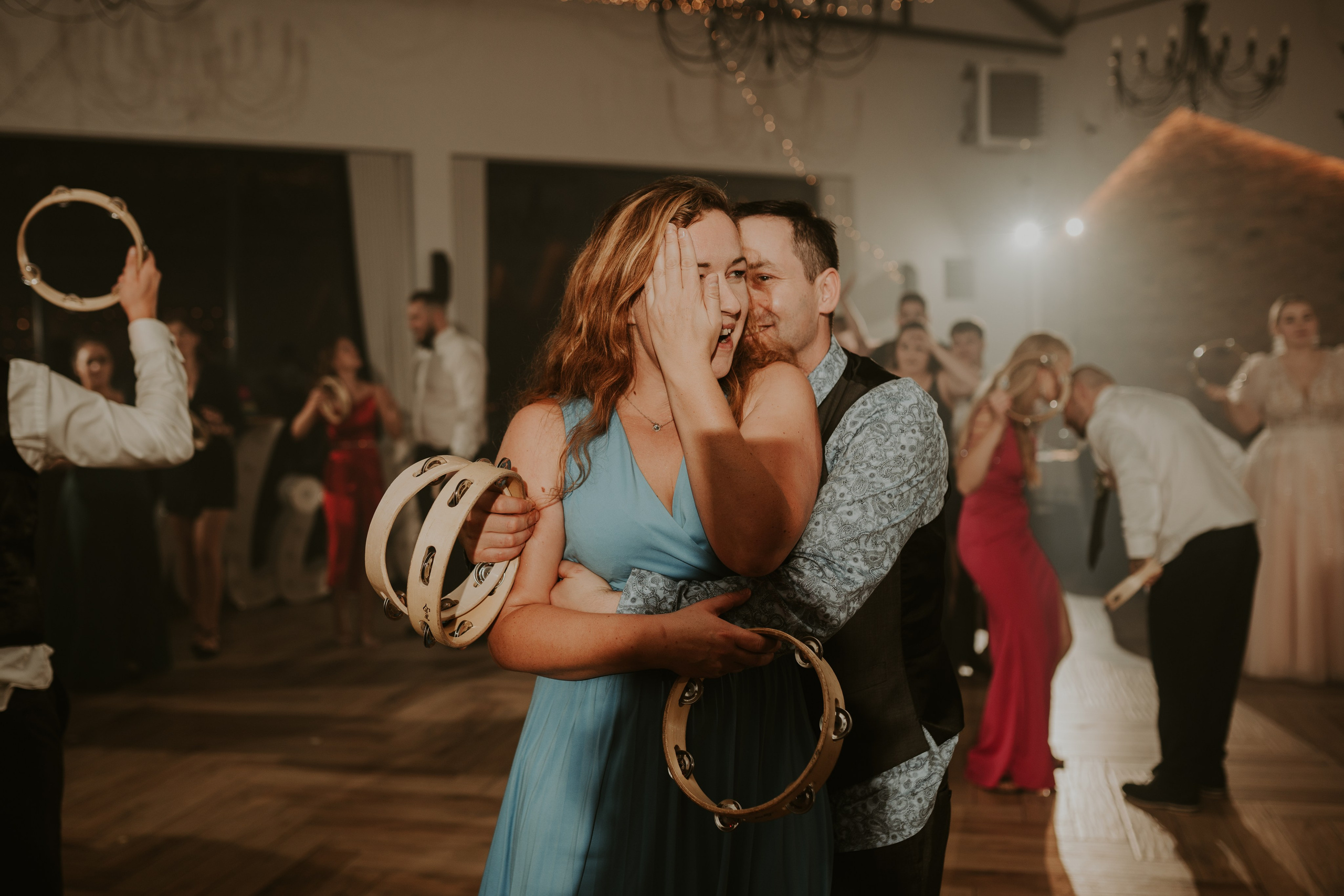 Trzy Drzewa: wspaniała uroczystość Wiktorii i Kamila. Karkowskafoto - fotografia miłości