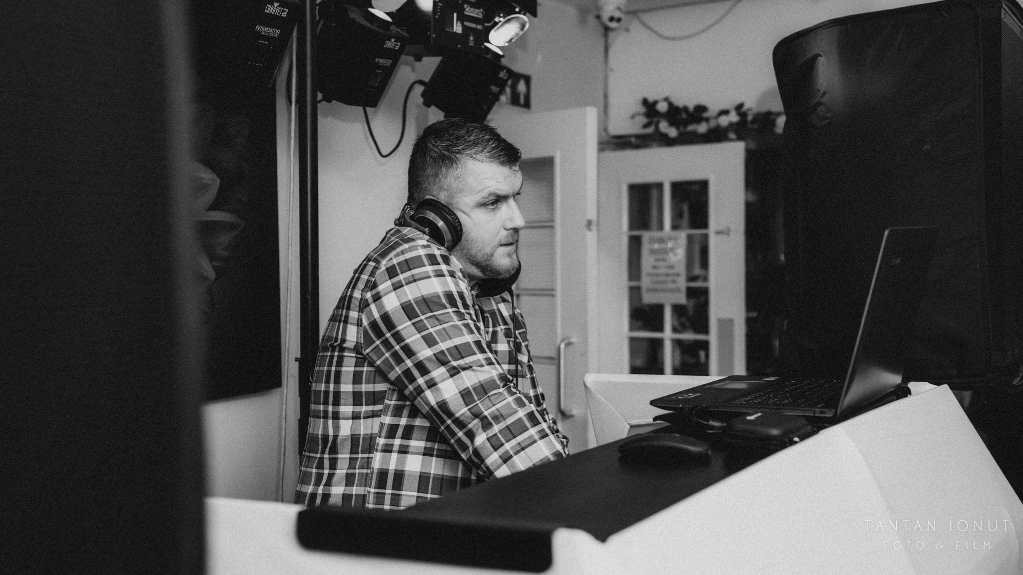 Mihaela & Razvan. TANTAN IONUT FOTO & FILM