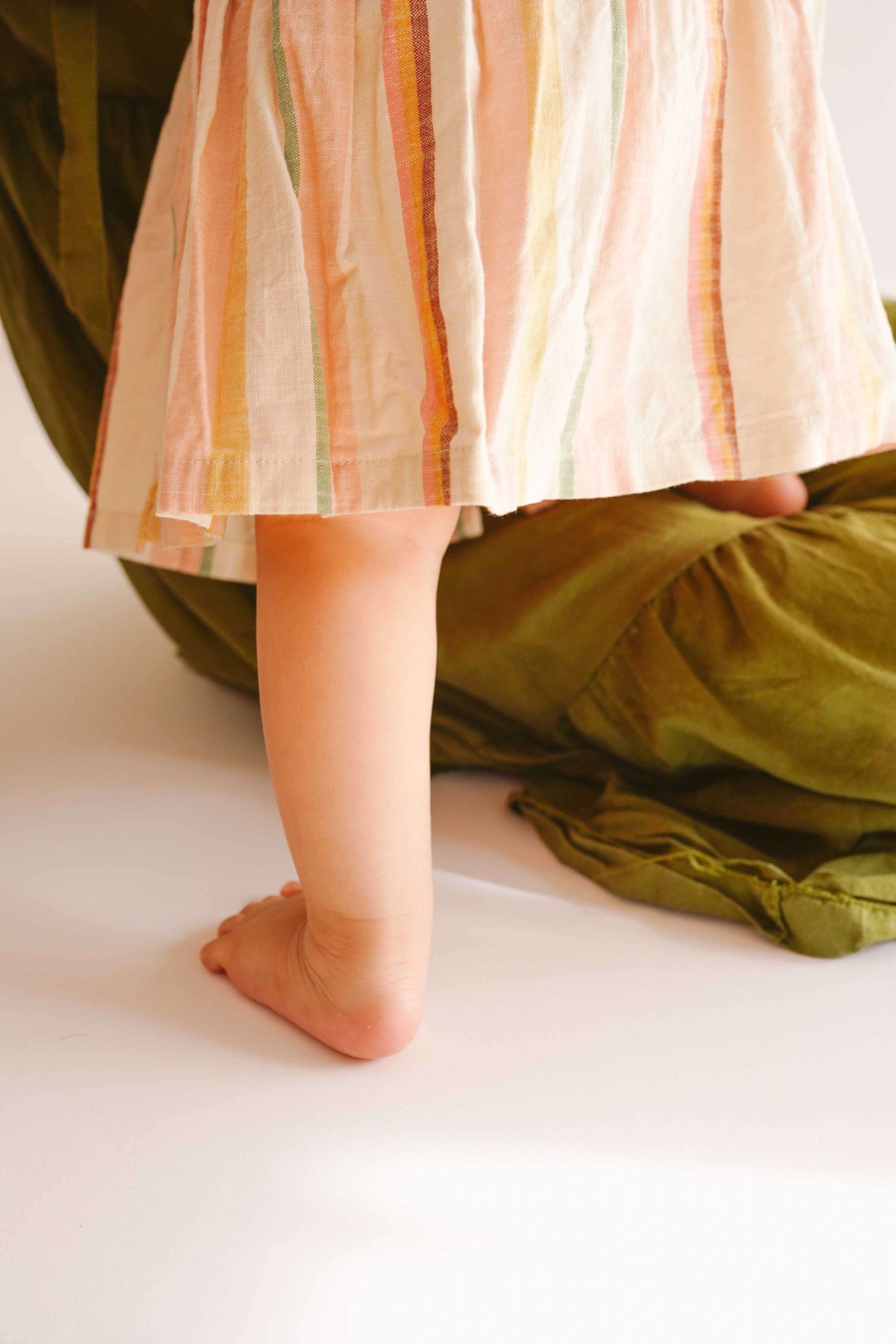 Aniversare. Madalina Beda- Artist vizual, fotograf, doula la nastere, consultant babywearing Brasov si in toata tara