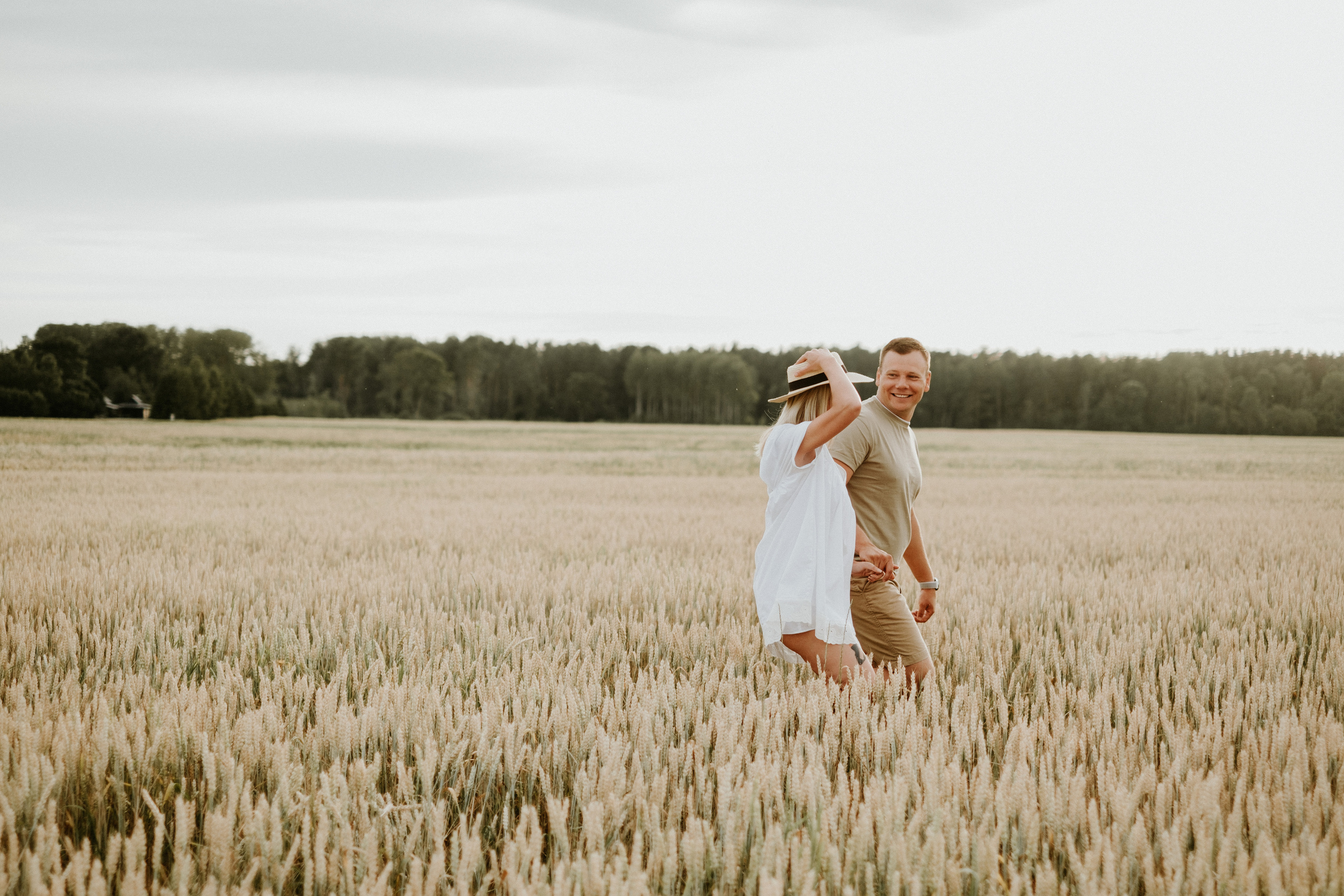 Anastasija & Gļebs | Pirmskāzu fotosesija. Kāzu × Ģimenes notikumu fotografs Edgars Kalniņš