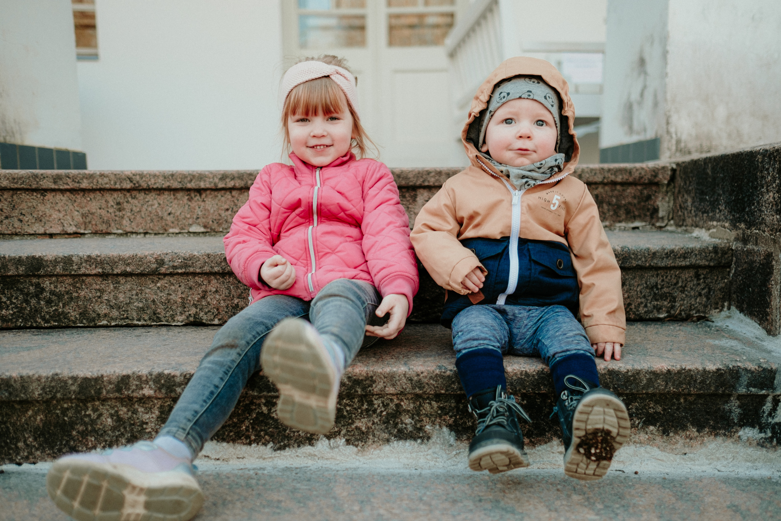 Ģimenes fotosesija. Kāzu × Ģimenes notikumu fotografs Edgars Kalniņš