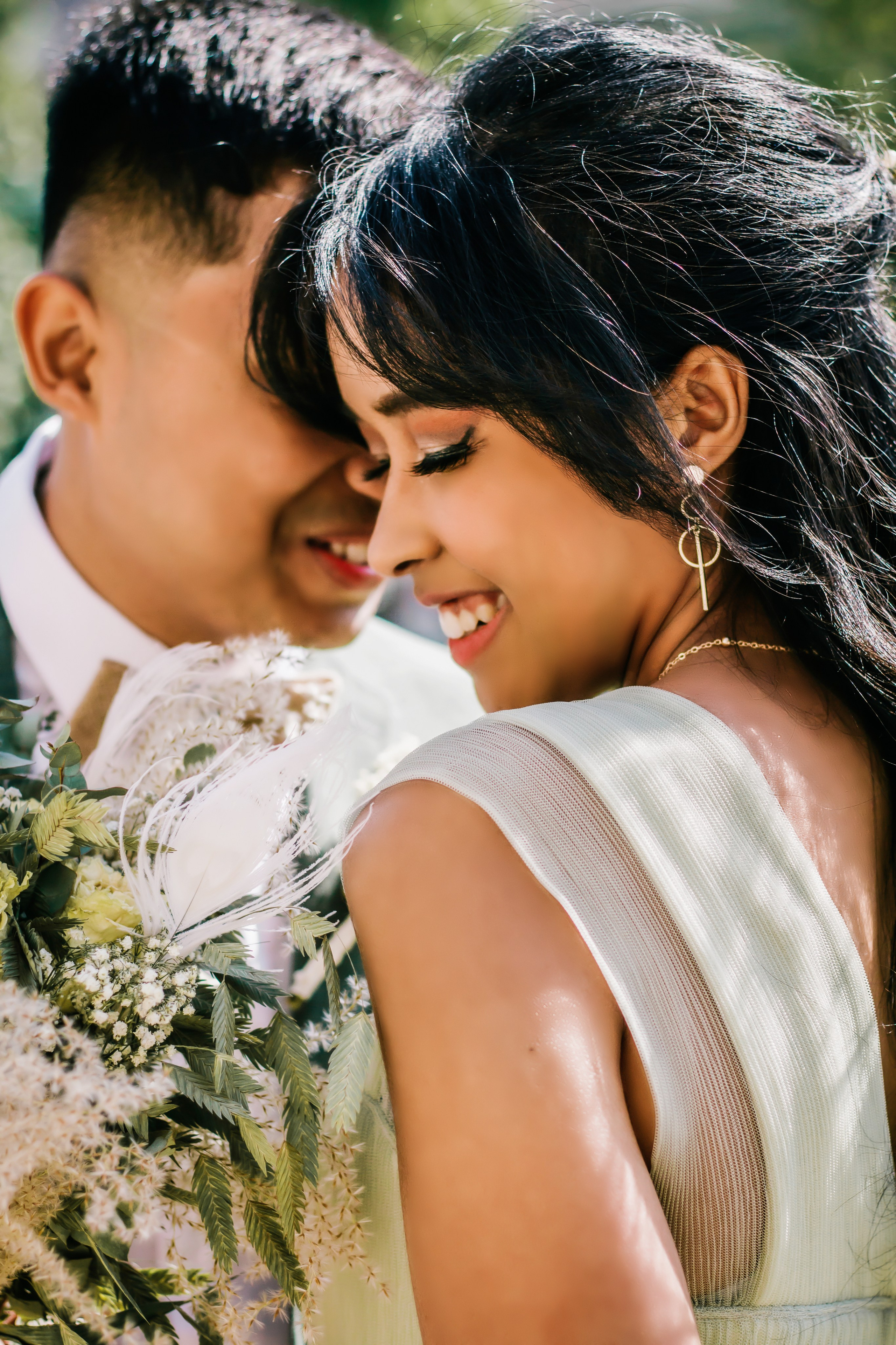 Mariage de Ny & Hasina vue la Loire. Photographe professionnelle à Poitiers, Tours et Châtellerault | Studio photo entre Poitiers et Tours – portraits, familles, entreprises, ma