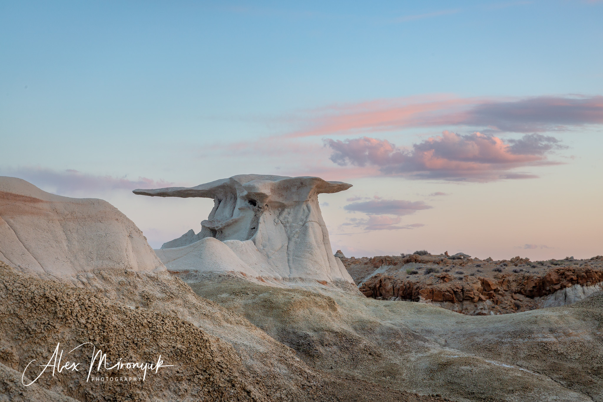 Badlands of New Mexico Unlimited. Pet, Senior, Landscape, portrait studio, photographer in Miami and Sou