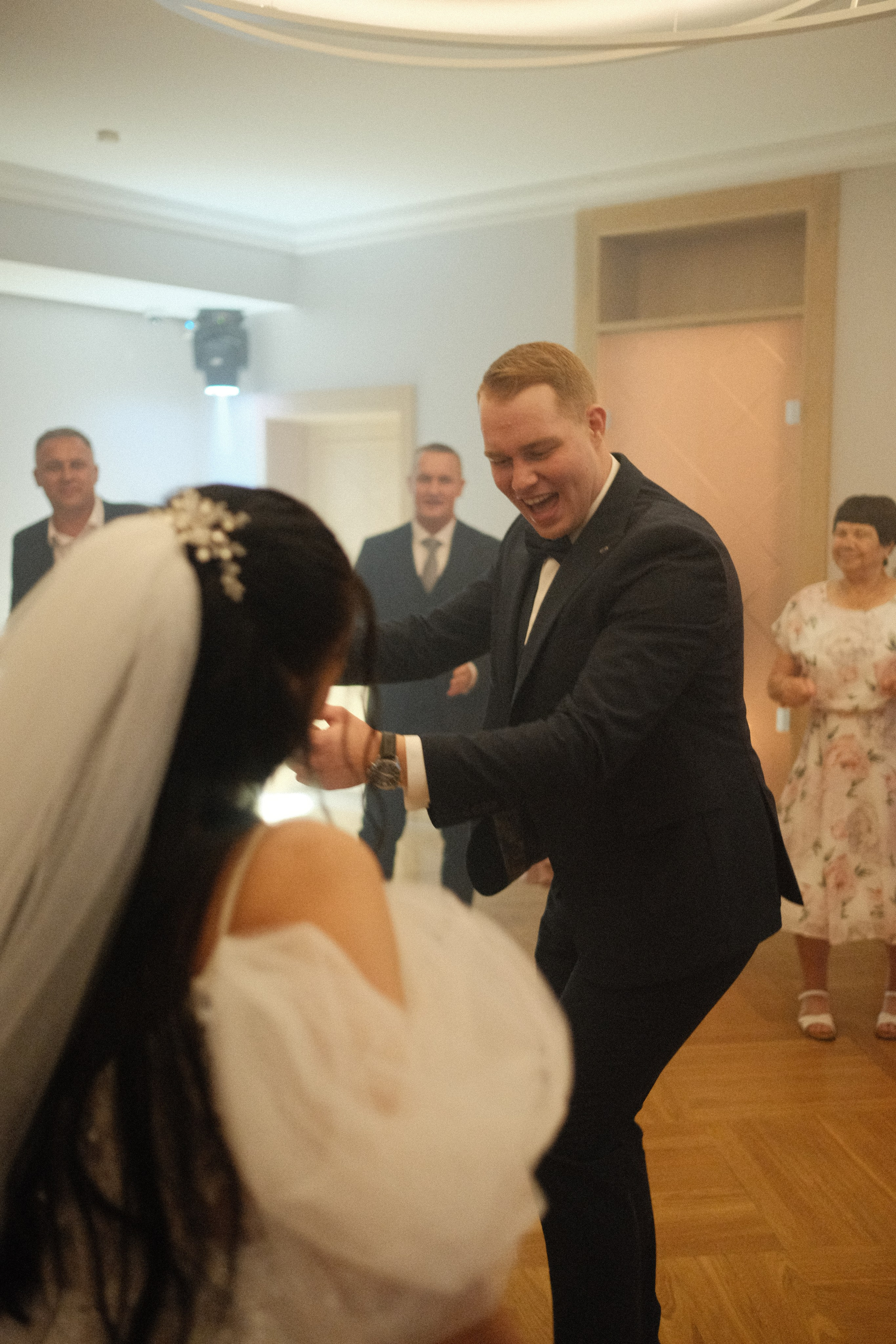 Wedding on Kodak Portra 400. Kāzu fotogrāfs Rīgā — Vjačeslavs Lučņenkovs