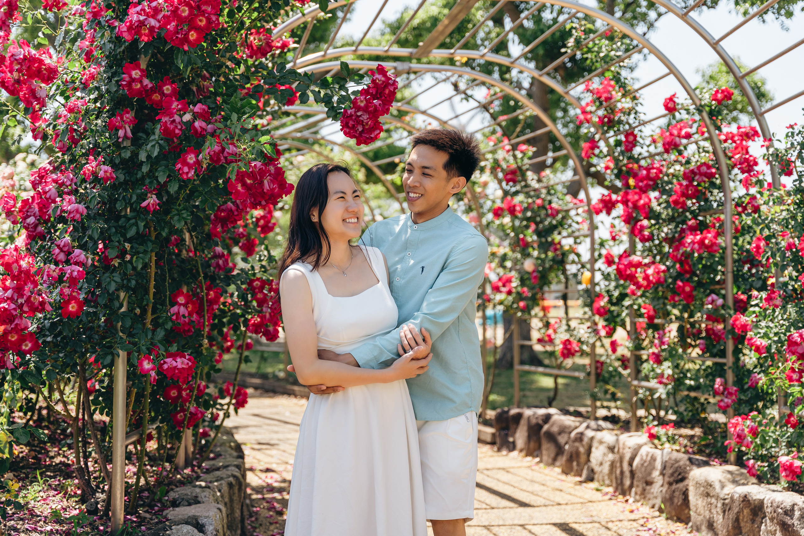 Fukuoka Couple Photoshoot: Roses, Totoro Forest & Sunset Love Story