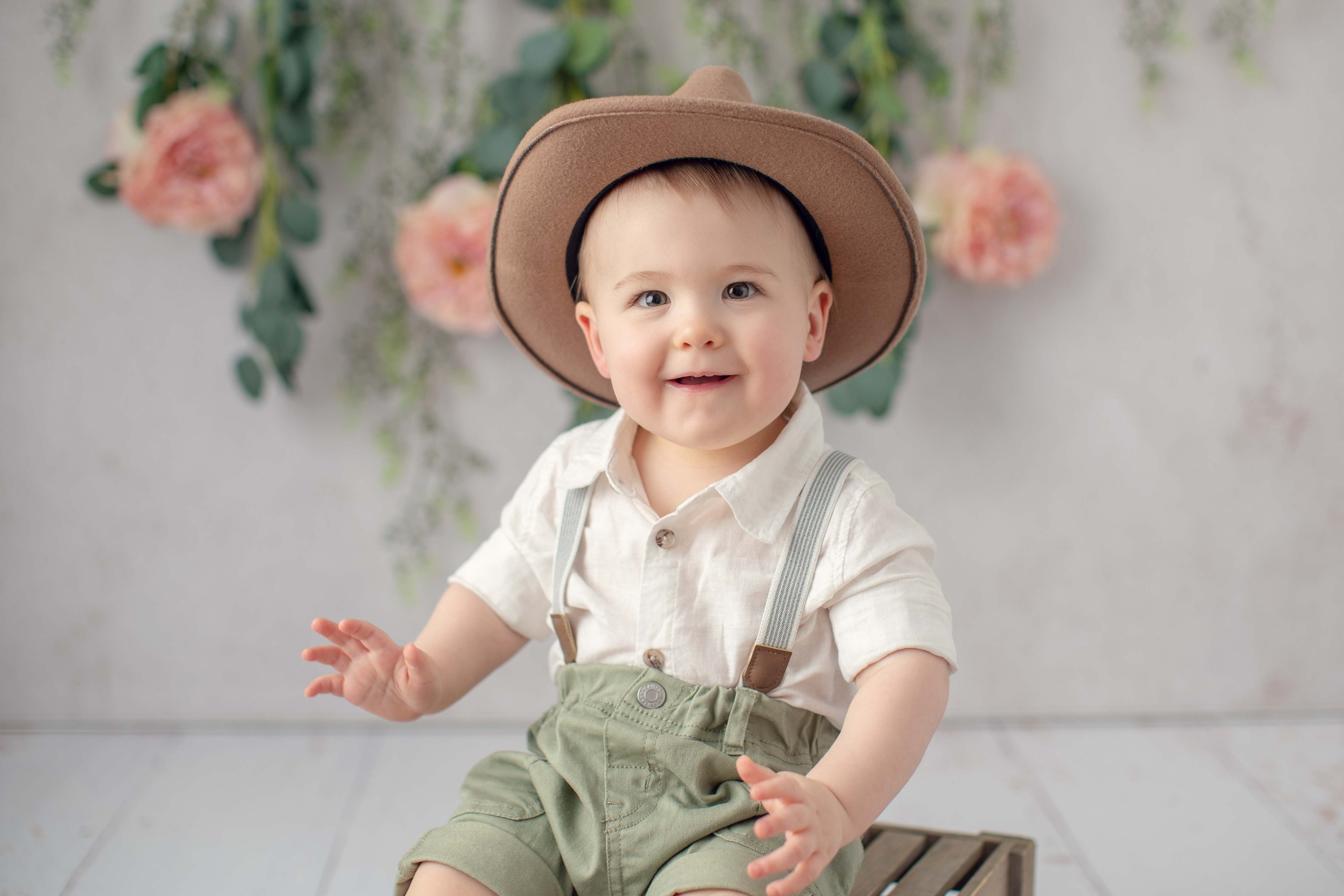 Cake Smash Baby Photoshoot Hills Disctrict Sydney, family photographer