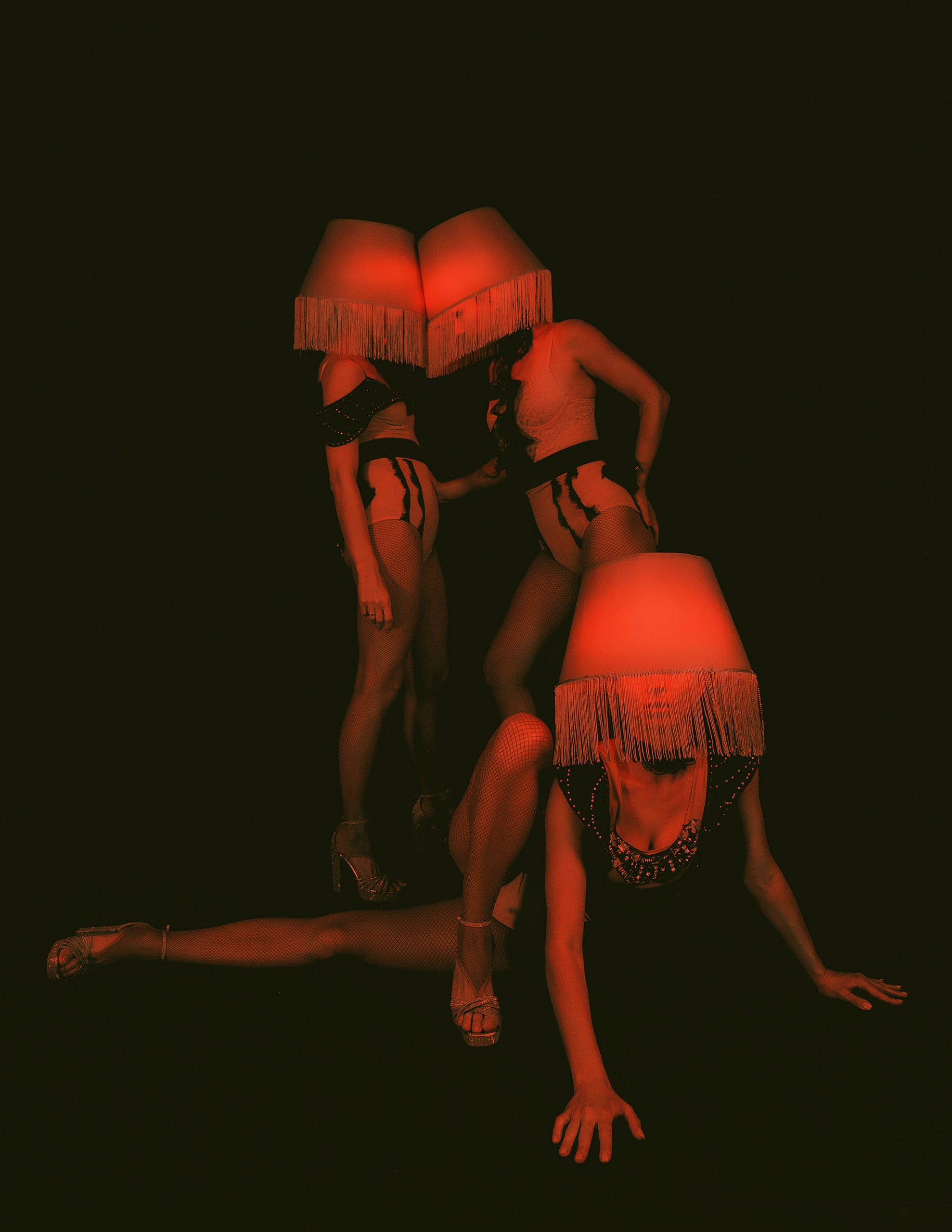 Креативная студийная фотосессия танцоров театра в Торревьехе, Аликанте — Фотограф Андрей Луковников