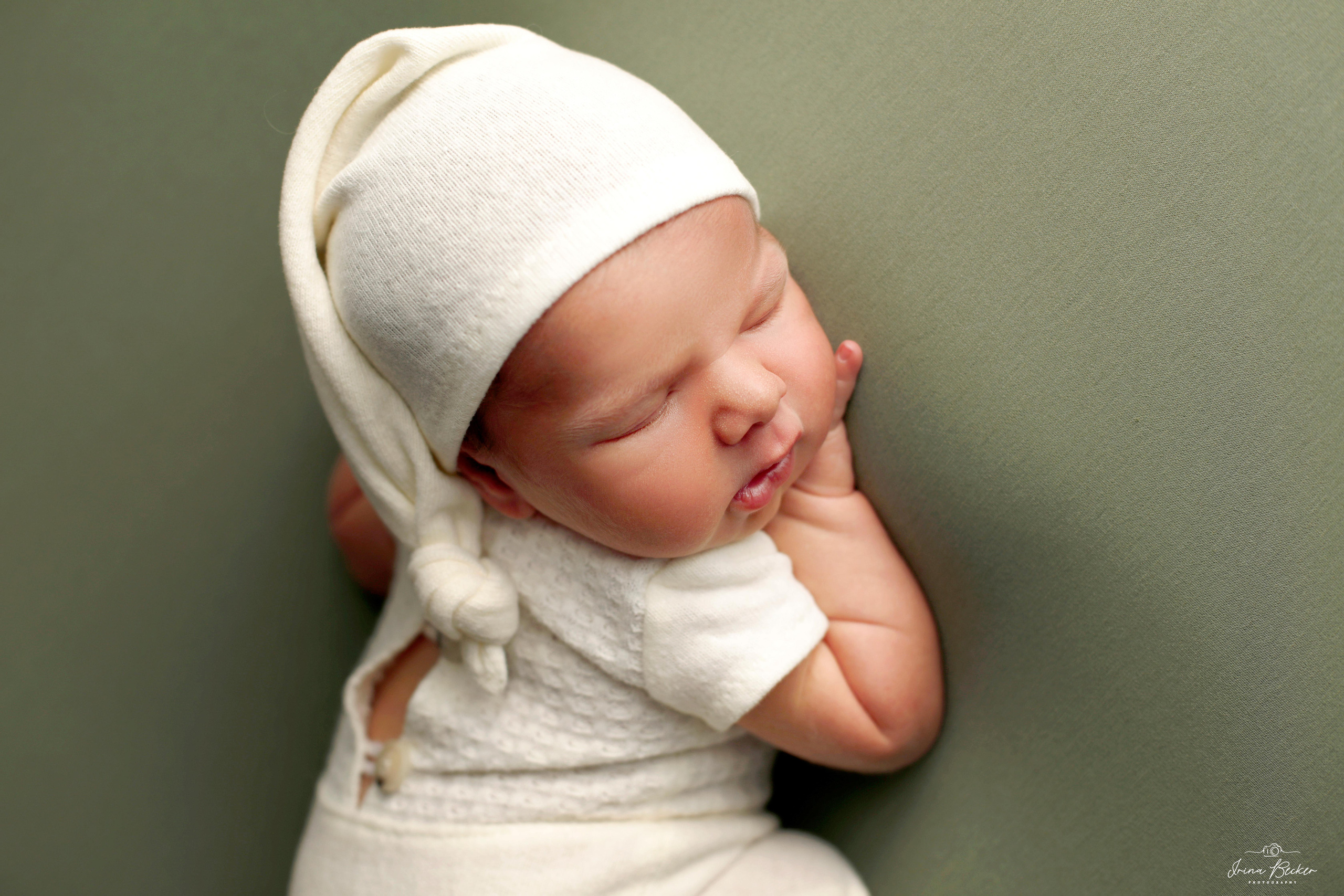 Babyfotograf Ulm; Babyfotograf Neu-Ulm; Babyfotograf Münsingen; Babyfotograf Metzingen; Babyfotograf Göppingen; Babyfotograf Tübingen; Babyfotograf Memmingen; Babyfotograf Reutlingen; Babyfotograf Stuttgart; Babyfotograf Günzburg; Babyfotograf Biberach an der Riss; Babyfotograf Alb-Donau-Kreis; Babyfotograf Bad Saulgau; Babyfotograf Bad Waldsee; Babyfotograf Ehingen; neugeborenenfotografie Ulm; neugeborenenfotografie Neu-Ulm; neugeborenenfotografie Stuttgart; neugeborenenfotografie Metzingen; neugeborenenfotografie Münsingen; neugeborenenfotografie Bad Saulgau; neugeborenenfotografie Bad Waldsee; neugeborenenfotografie Ehingen; neugeborenenfotografie Langenau; neugeborenenfotografie Ravensburg; neugeborenenfotografie Sigmaringen; Fograf Ulm; Fotograf Ehingen; Fotograf Bad Waldsee; Newborn Shooting Ulm; Babyshooting Ulm; Babyshooting Memmingen; Babyshooting Günzburg; Babyfotograf Laupheim; Babyfotograf Riedlingen; Babyfotograf Biberach an der Riß; pregnancy; Baby; Babyfotograf Biberach an der Riß; Babyfotograf Erbach; Babyfotograf Blaubeuren; Baby Photograph Ulm, cake-smash fotograf ulm, cake-smash stuttgart, cake-smash metzingen, erste geburtstag ulm, ein jahr alt